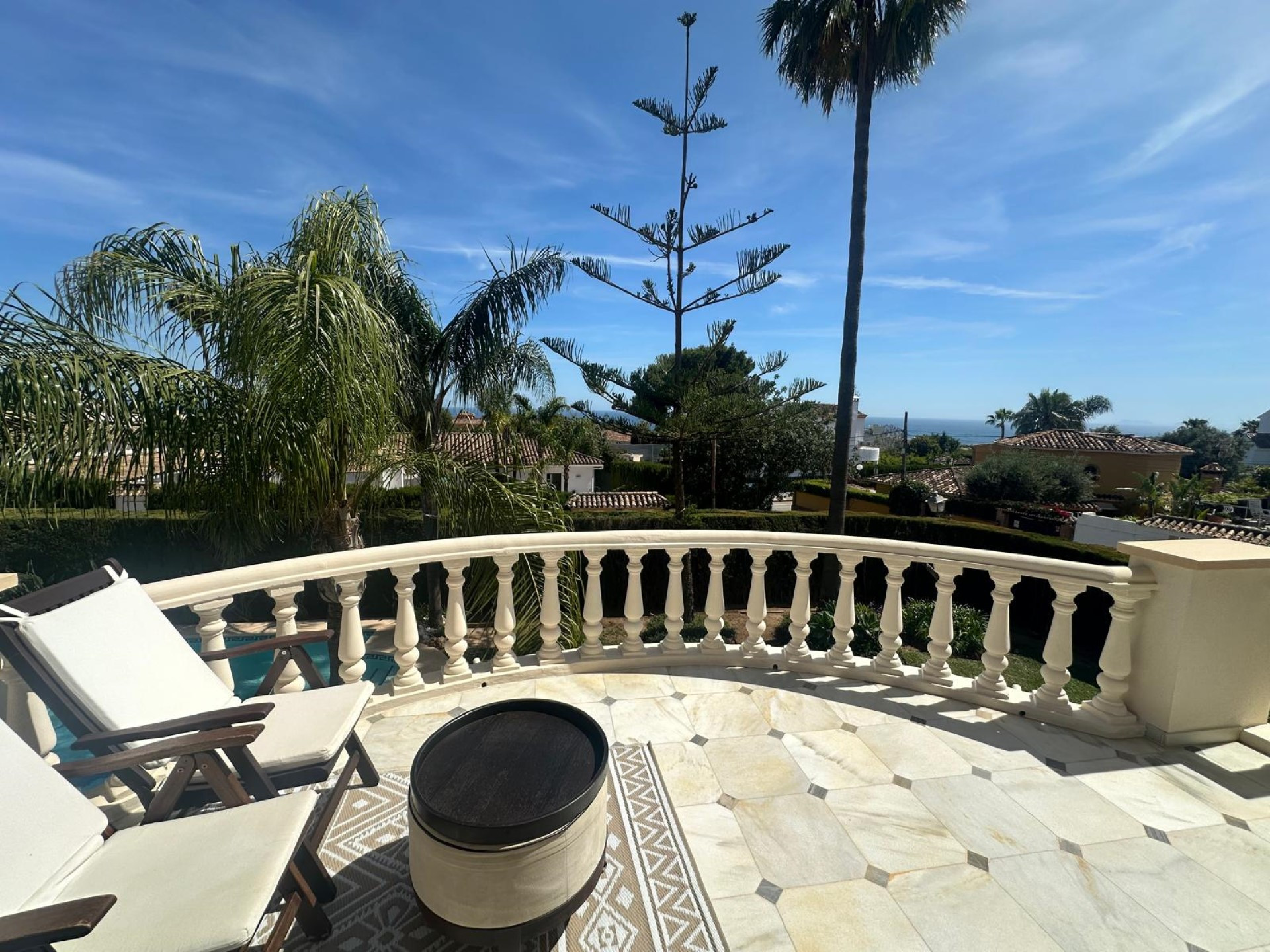 Elegant 5 bedroom Villa in Valdeolletas, Marbella town