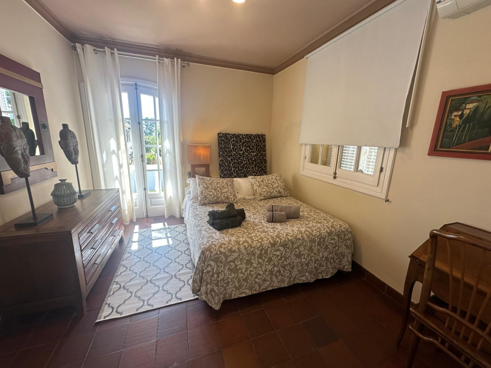 Elegant 5 bedroom Villa in Valdeolletas, Marbella town