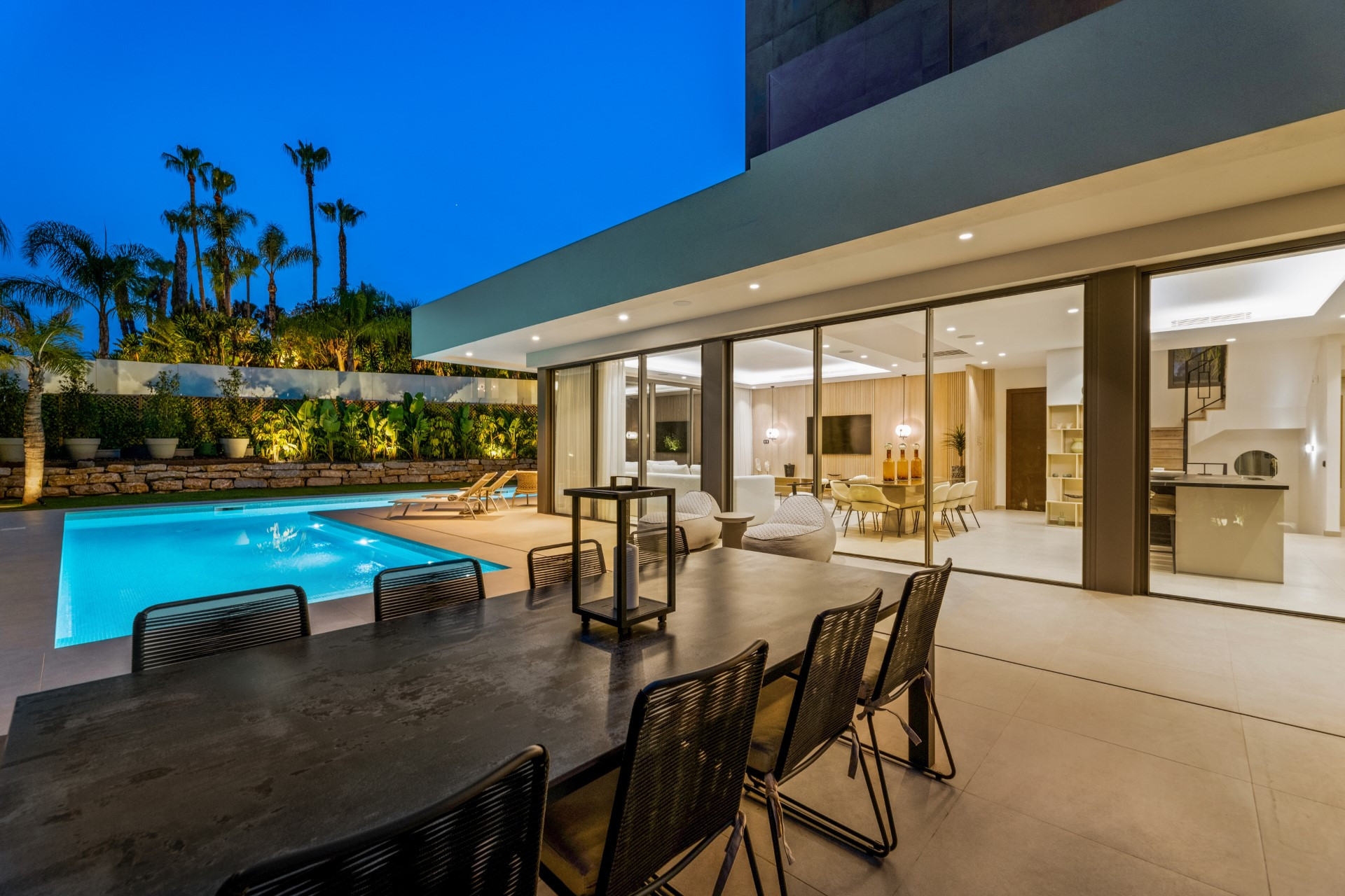 Luxurious 4 bedroom villa in La Cerquilla, Nueva Andalucia, Marbella