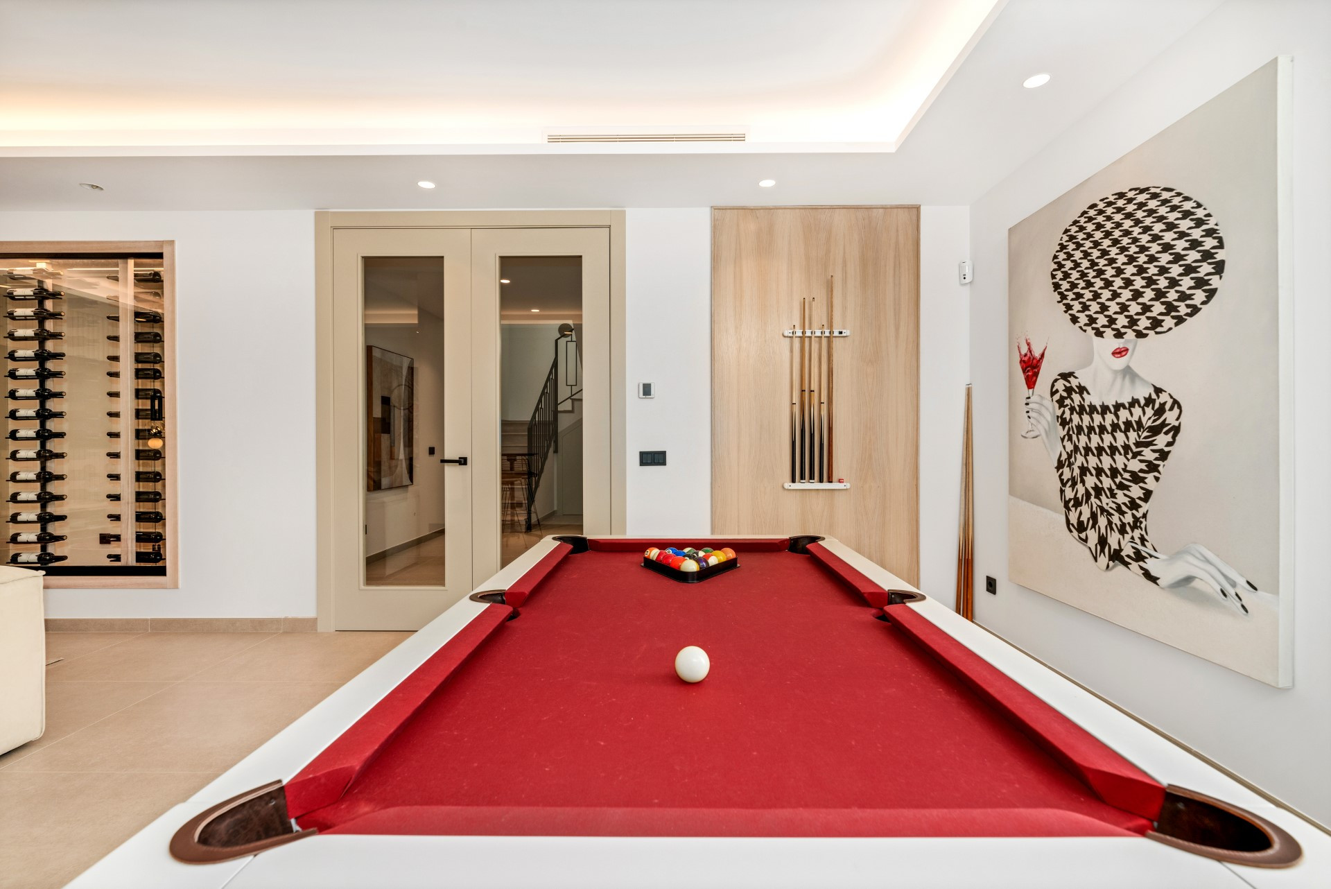 Luxurious 4 bedroom villa in La Cerquilla, Nueva Andalucia, Marbella