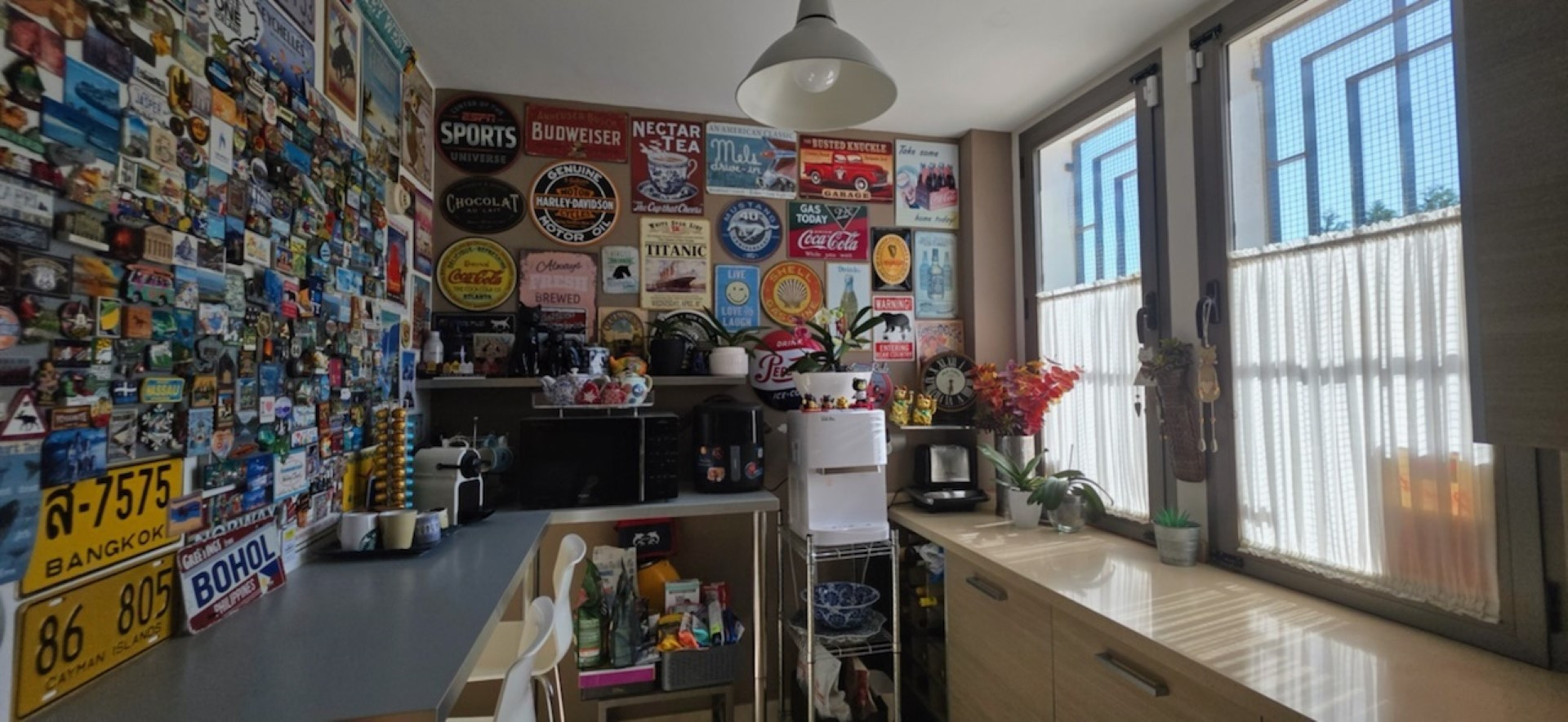 Elegant townhouse with exceptional panoramic views in Benahavis, Malaga