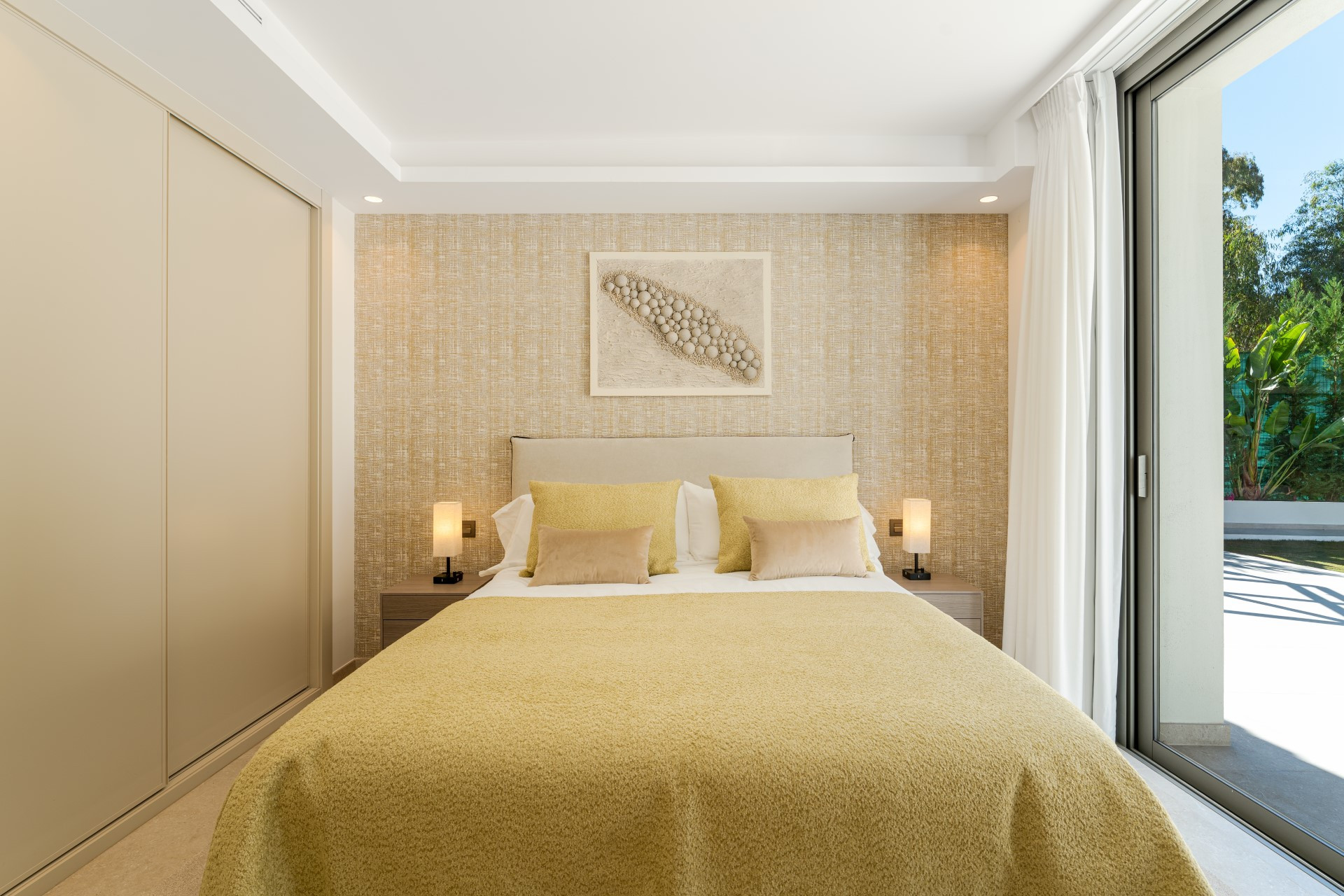 Unique 5 bedroom fully renovated villa in La Cerquilla, Nueva Andalucia