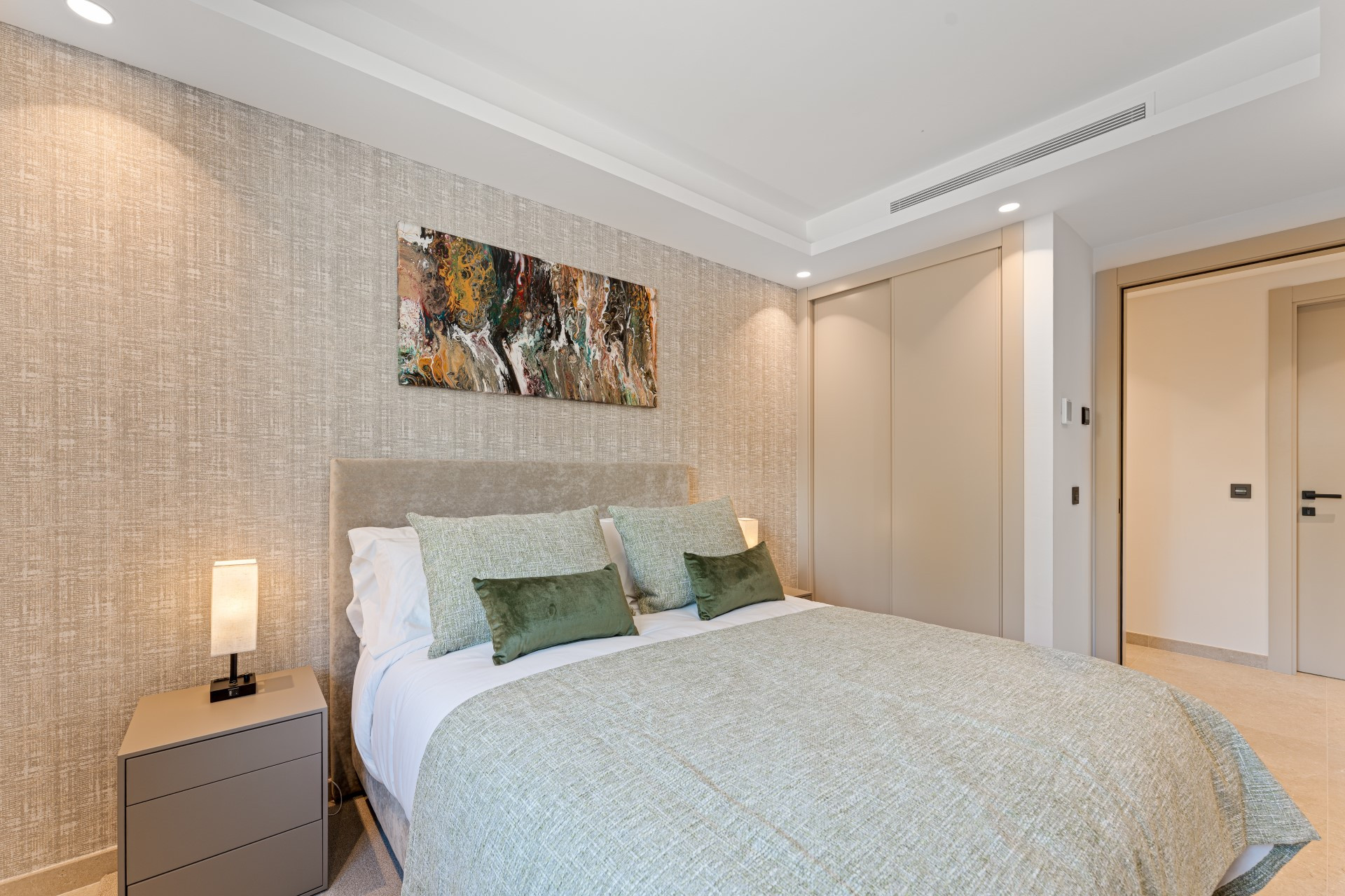 Unique 5 bedroom fully renovated villa in La Cerquilla, Nueva Andalucia