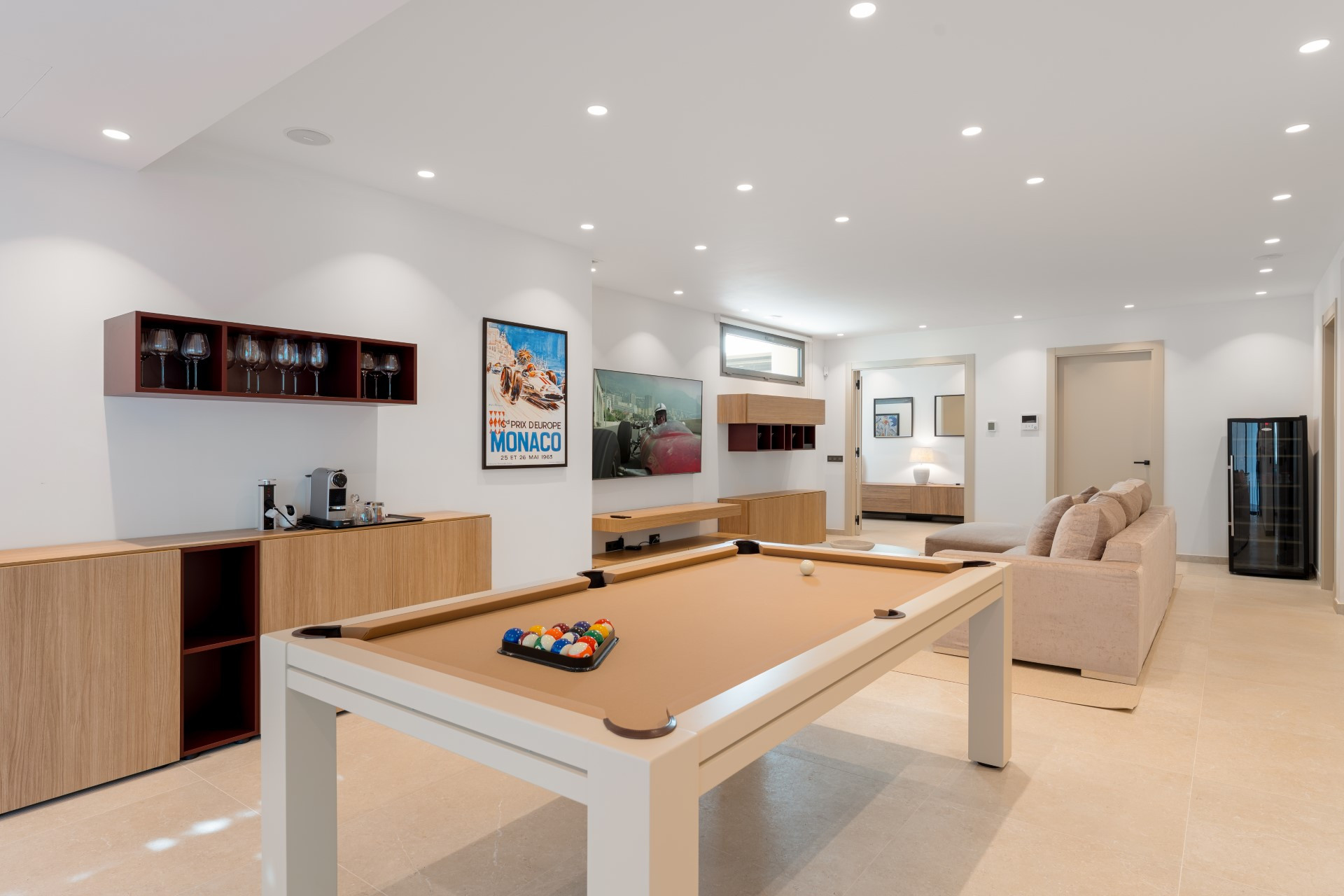 Unique 5 bedroom fully renovated villa in La Cerquilla, Nueva Andalucia