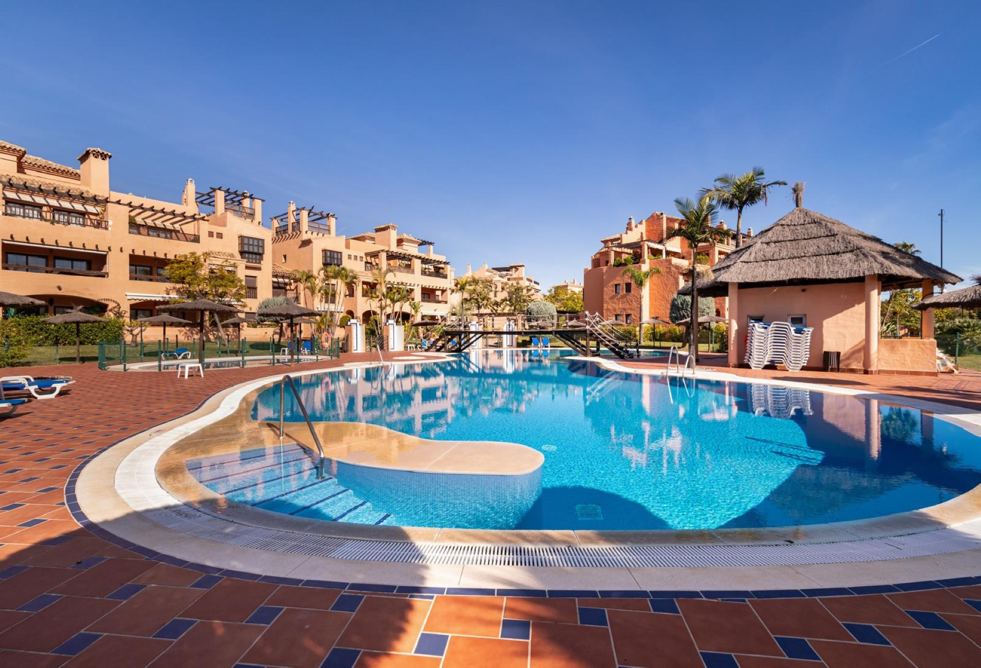 Spacious 4 bedroom apartment in Hacienda del Sol, New Golden Mile, Estepona
