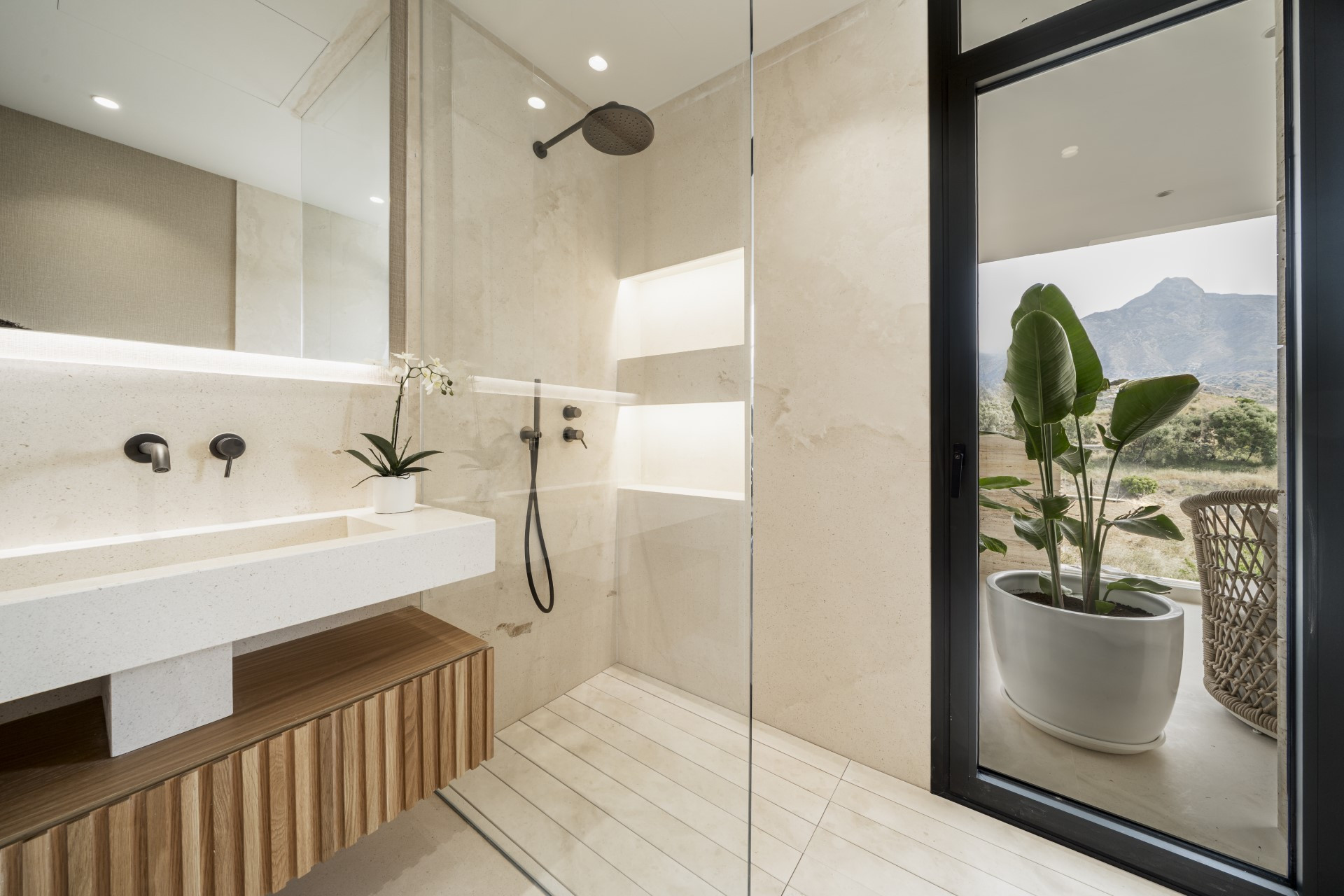 Luxury new build apartment complex in Aloha, Nueva Andalucia