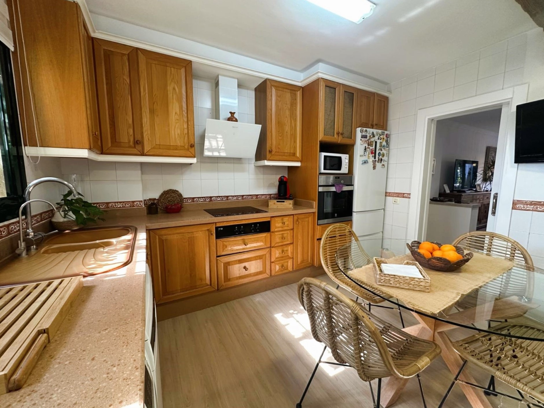 Elegant ground floor apartment, beachside in San Pedro