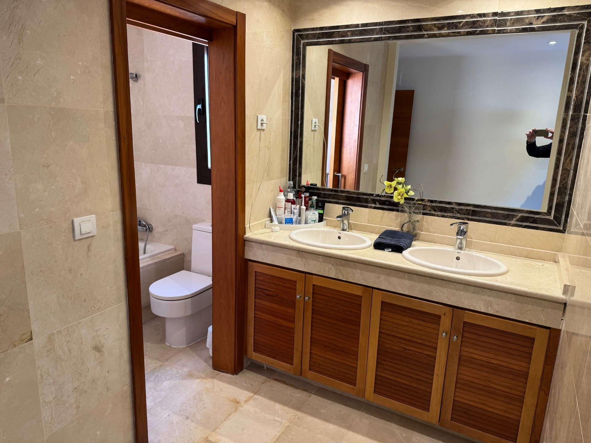 Corner townhouse in Estepona's Las Villas de Santa Maria gated community