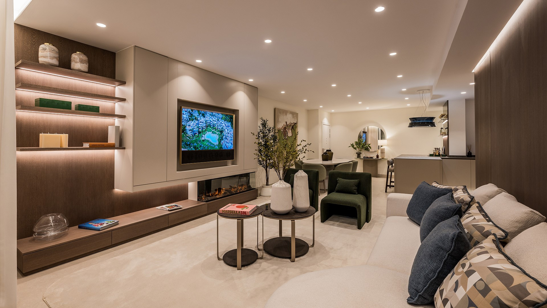 Exclusivo apartamento en planta baja en primera línea de playa en Bahía del Velerín, Estepona