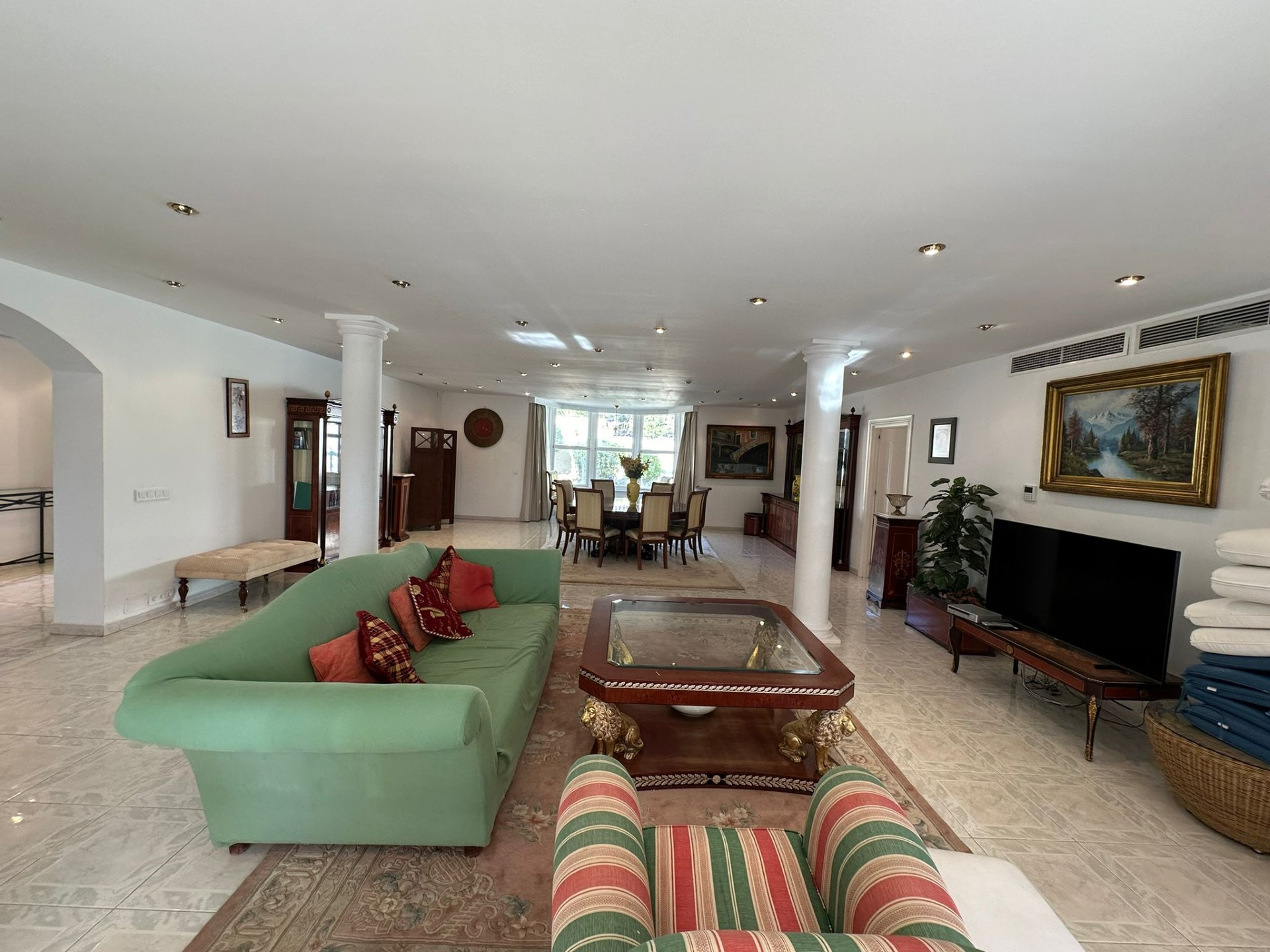 Detached Villa in Marbesa. Excellent Opportunity Close to the Beach