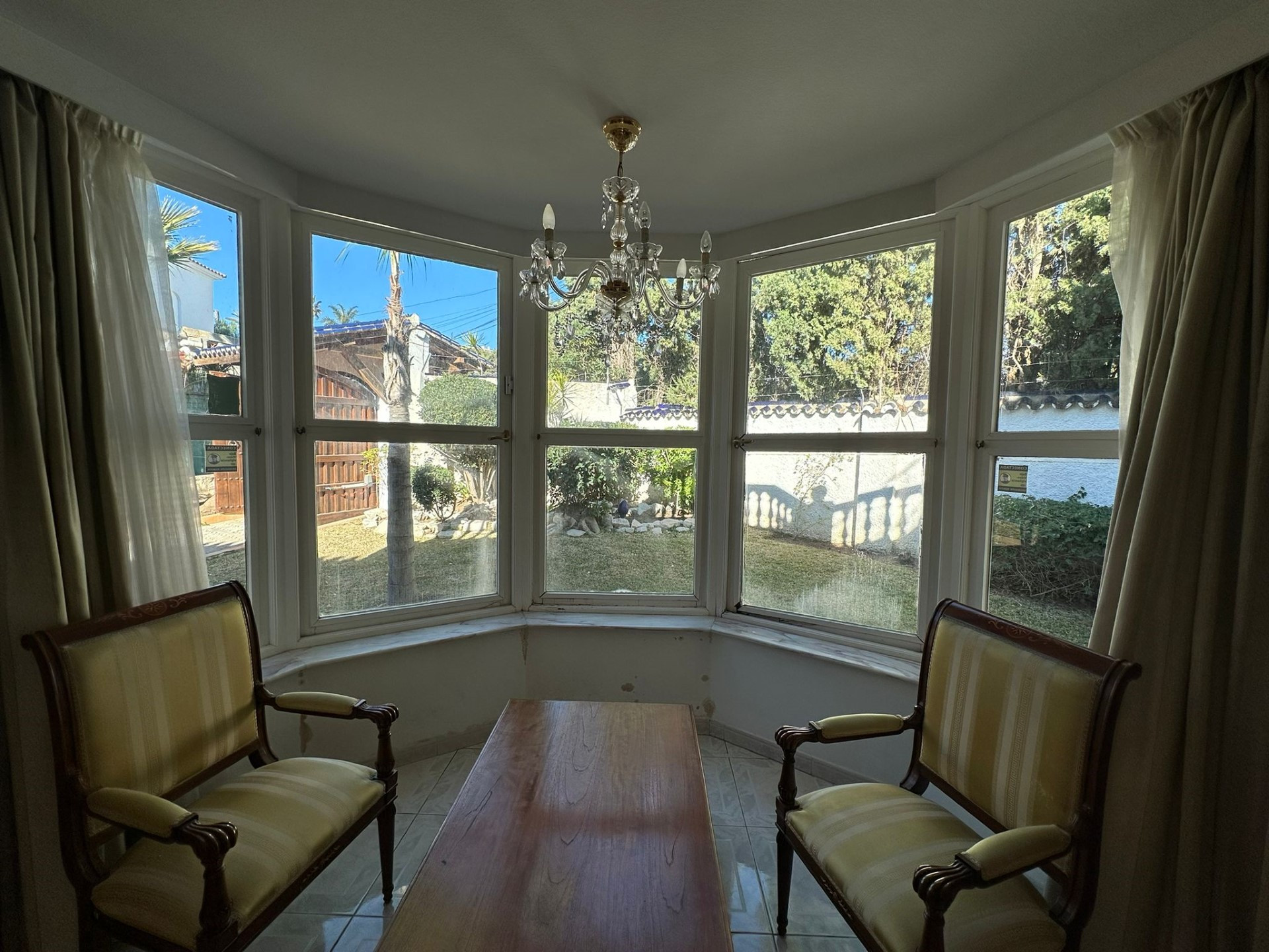 Detached Villa in Marbesa. Excellent Opportunity Close to the Beach