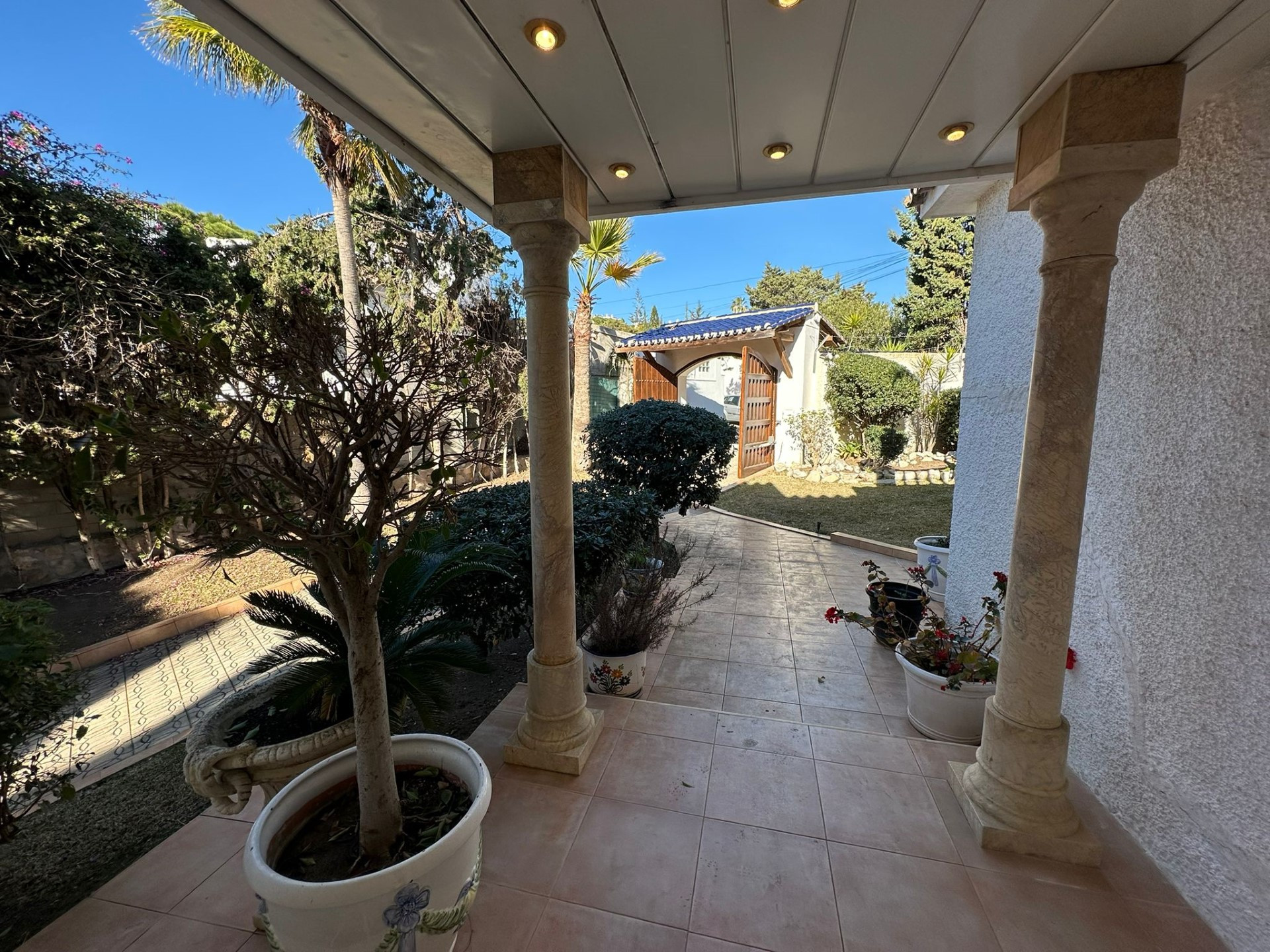 Detached Villa in Marbesa. Excellent Opportunity Close to the Beach