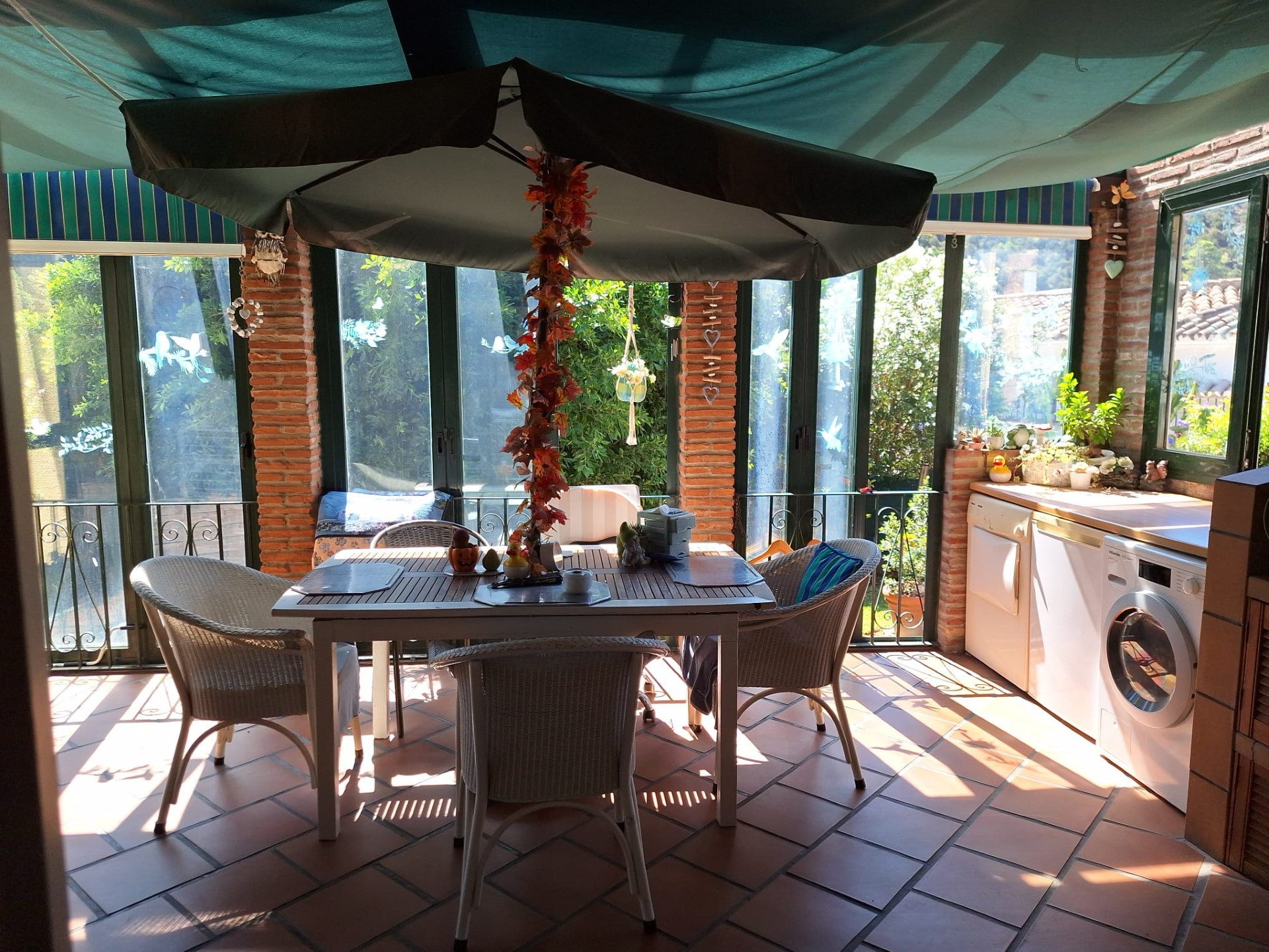 Villa de 2 dormitorios en el corazón del centro de Benahavís