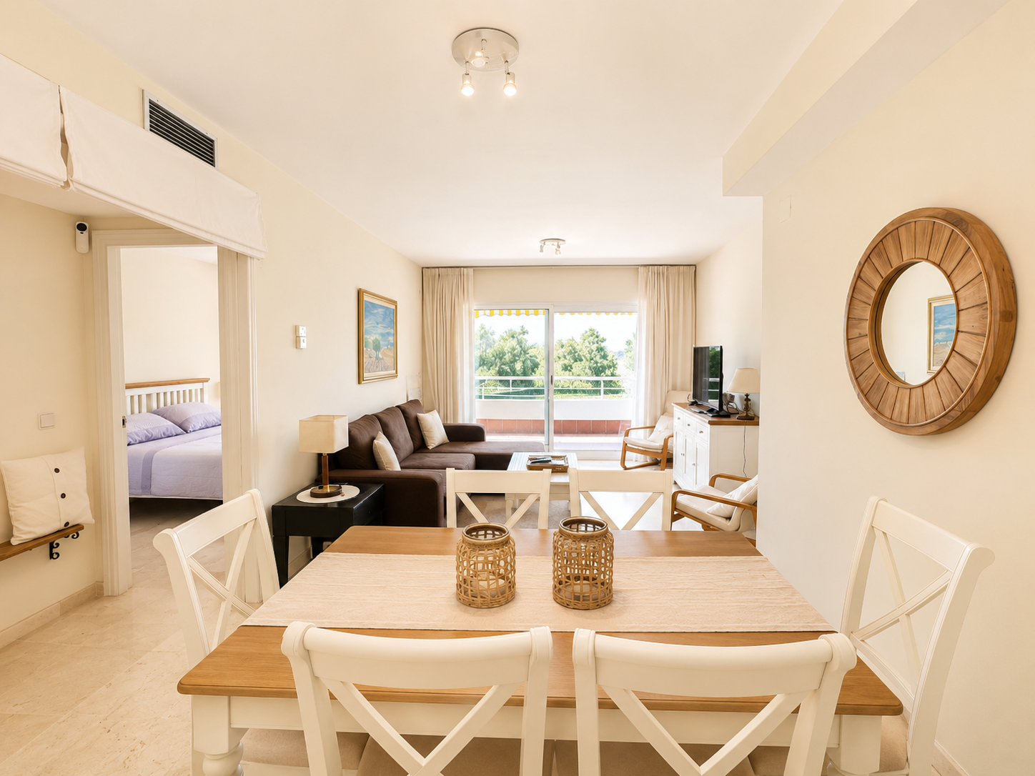 Apartamento en primera línea de golf con vistas panorámicas en Campos de Guadalmina, Guadalmina Alta