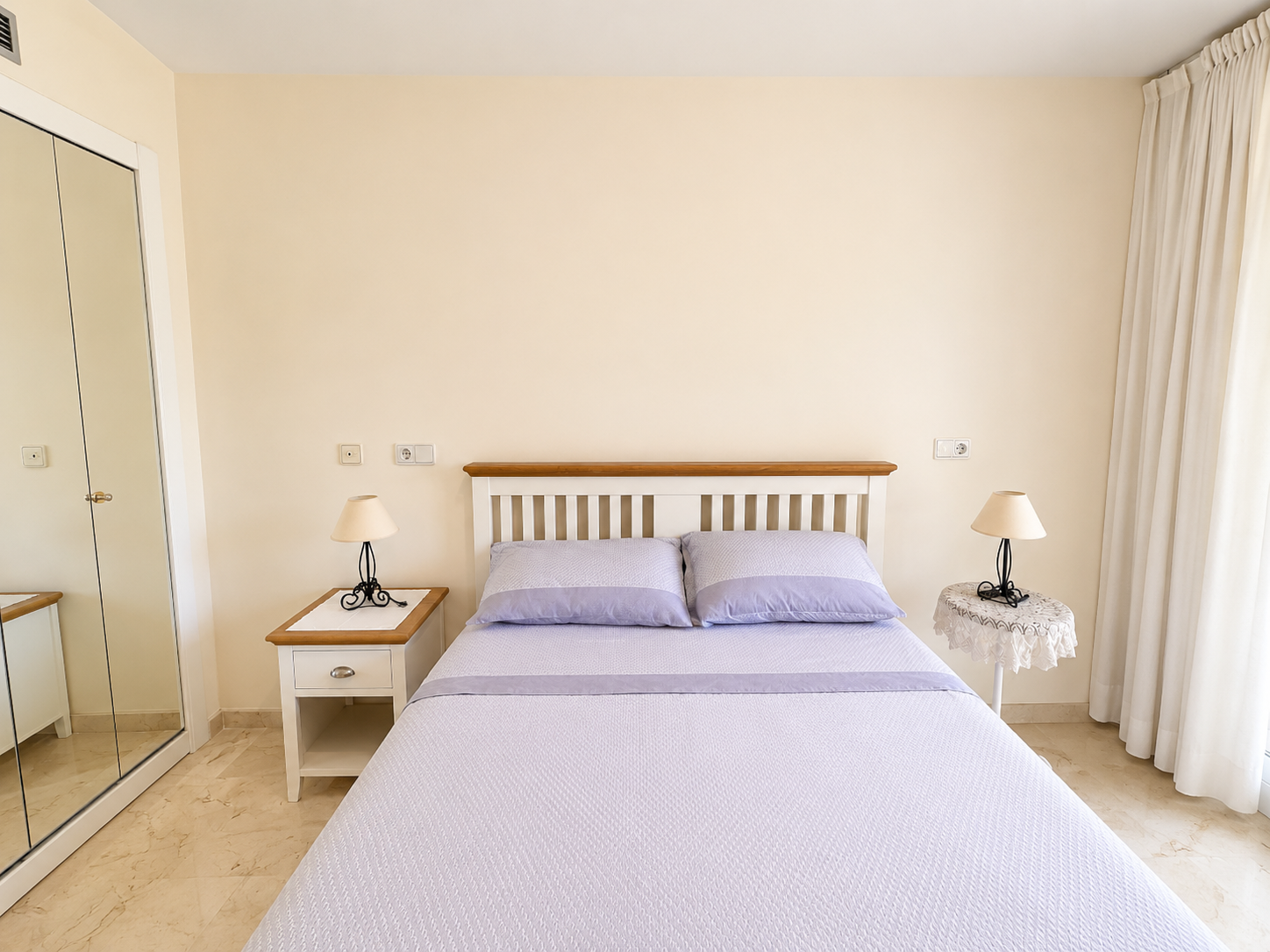 Apartamento en primera línea de golf con vistas panorámicas en Campos de Guadalmina, Guadalmina Alta