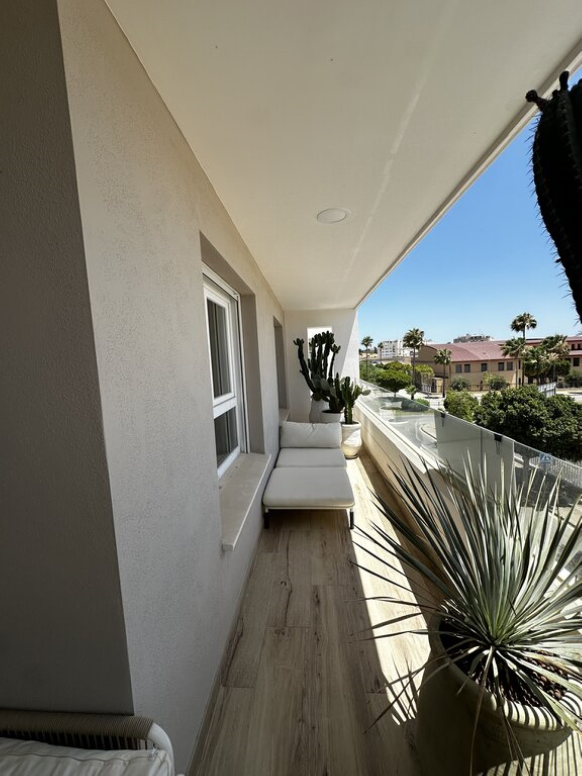 Apartamento de 3 dormitorios en Nueva Andalucía.