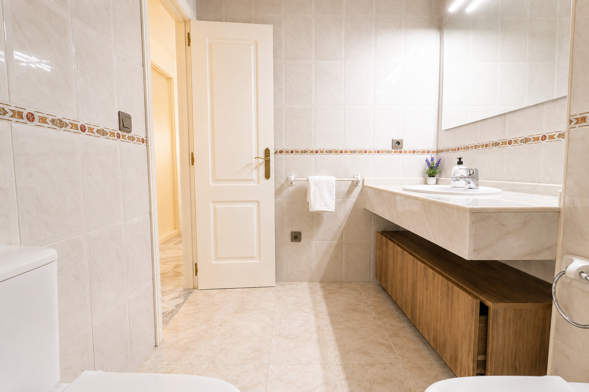 Apartamento de 3 dormitorios en  San Pedro de Alcántara.