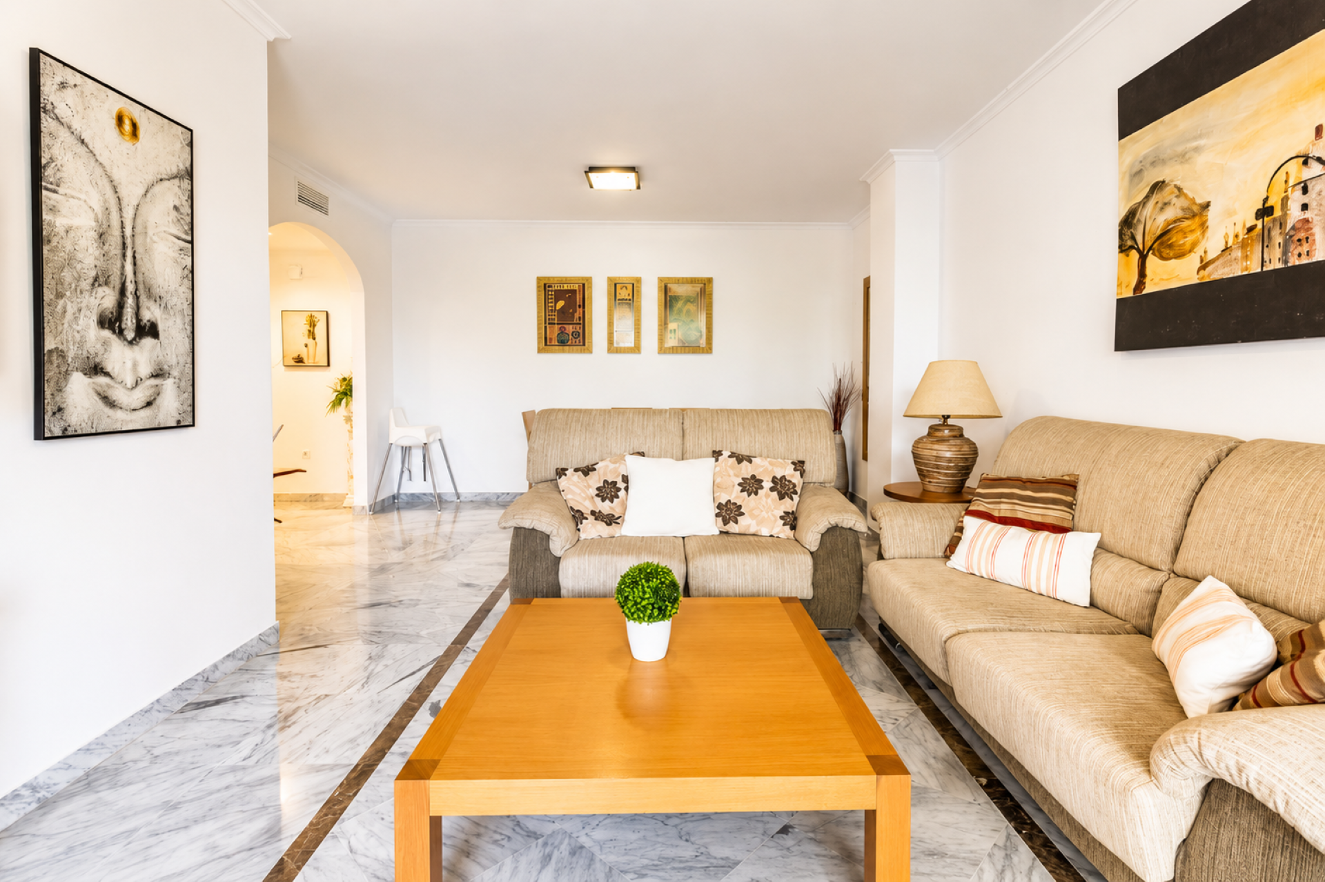 Apartamento de 3 dormitorios en  San Pedro de Alcántara.