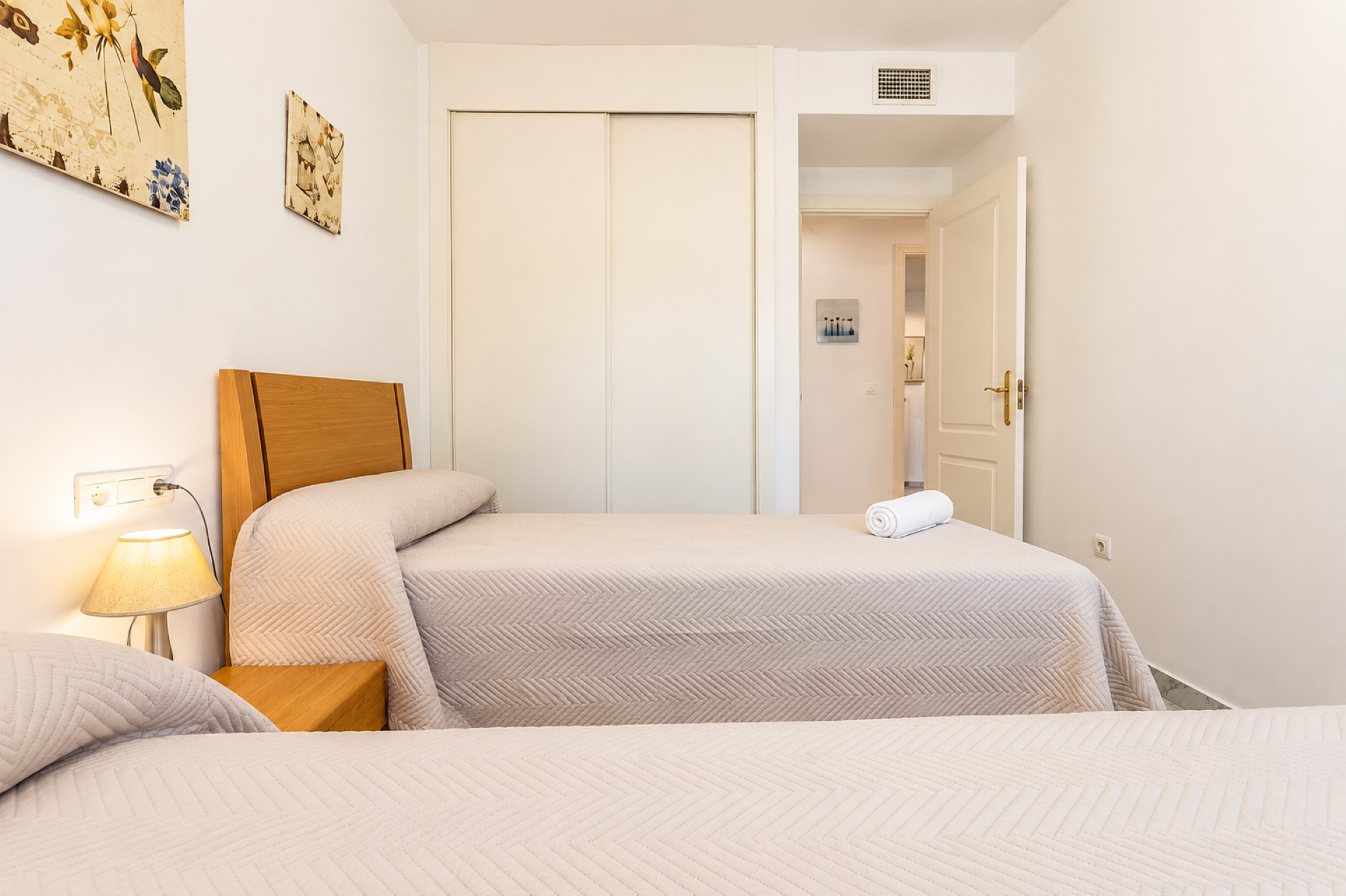 Apartamento de 3 dormitorios en  San Pedro de Alcántara.