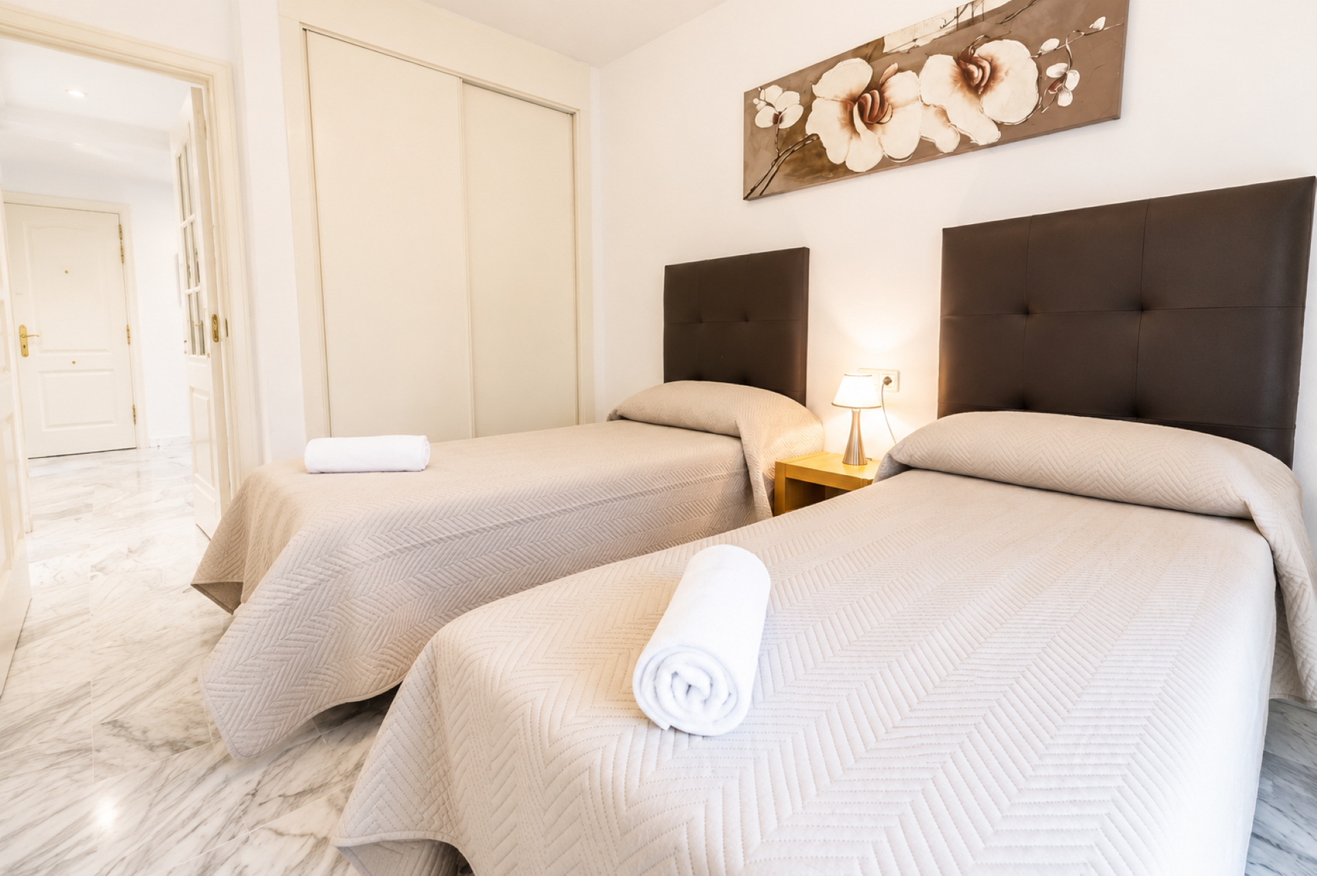 Apartamento de 3 dormitorios en  San Pedro de Alcántara.