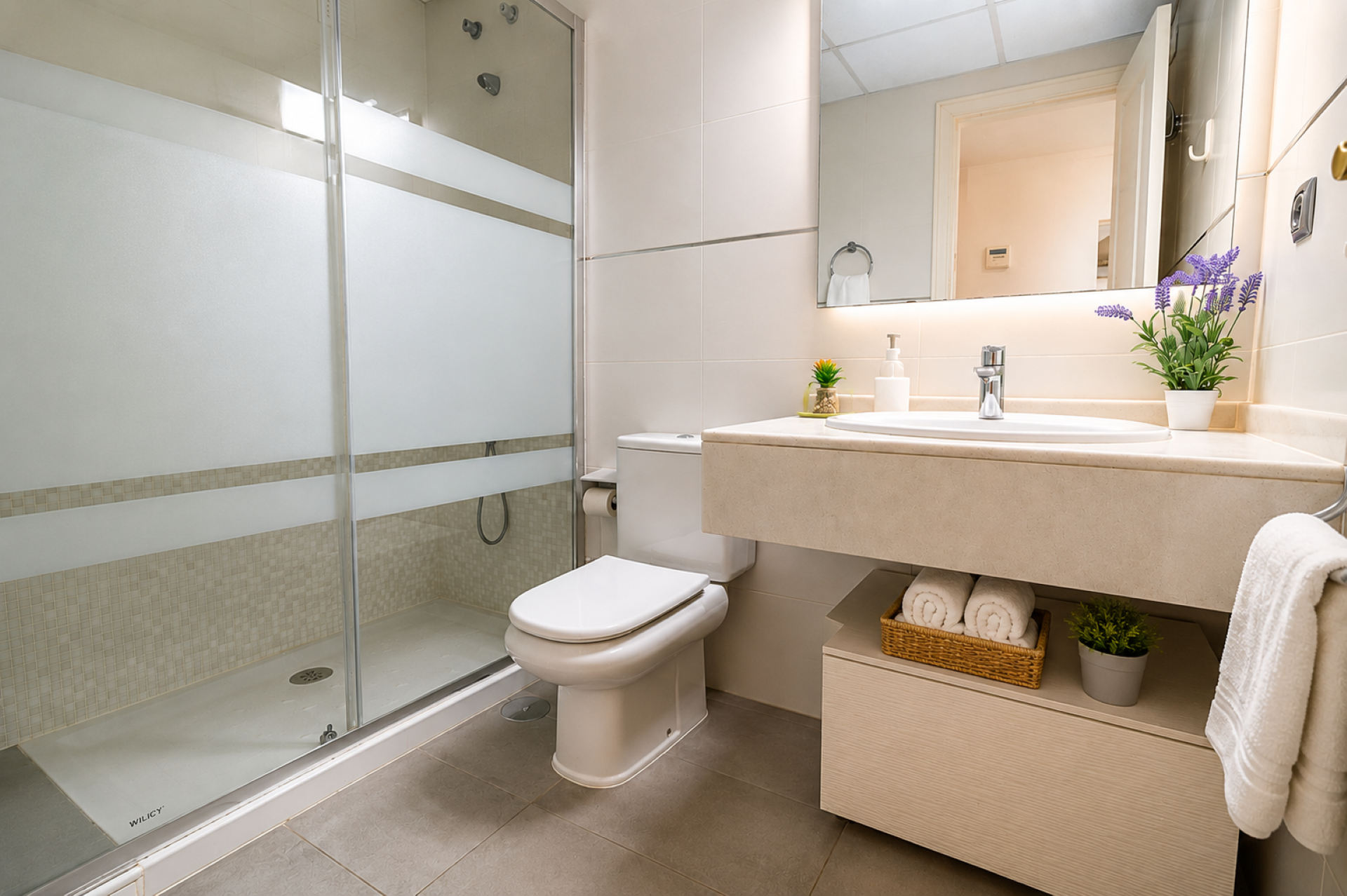 Apartamento de 3 dormitorios en  San Pedro de Alcántara.