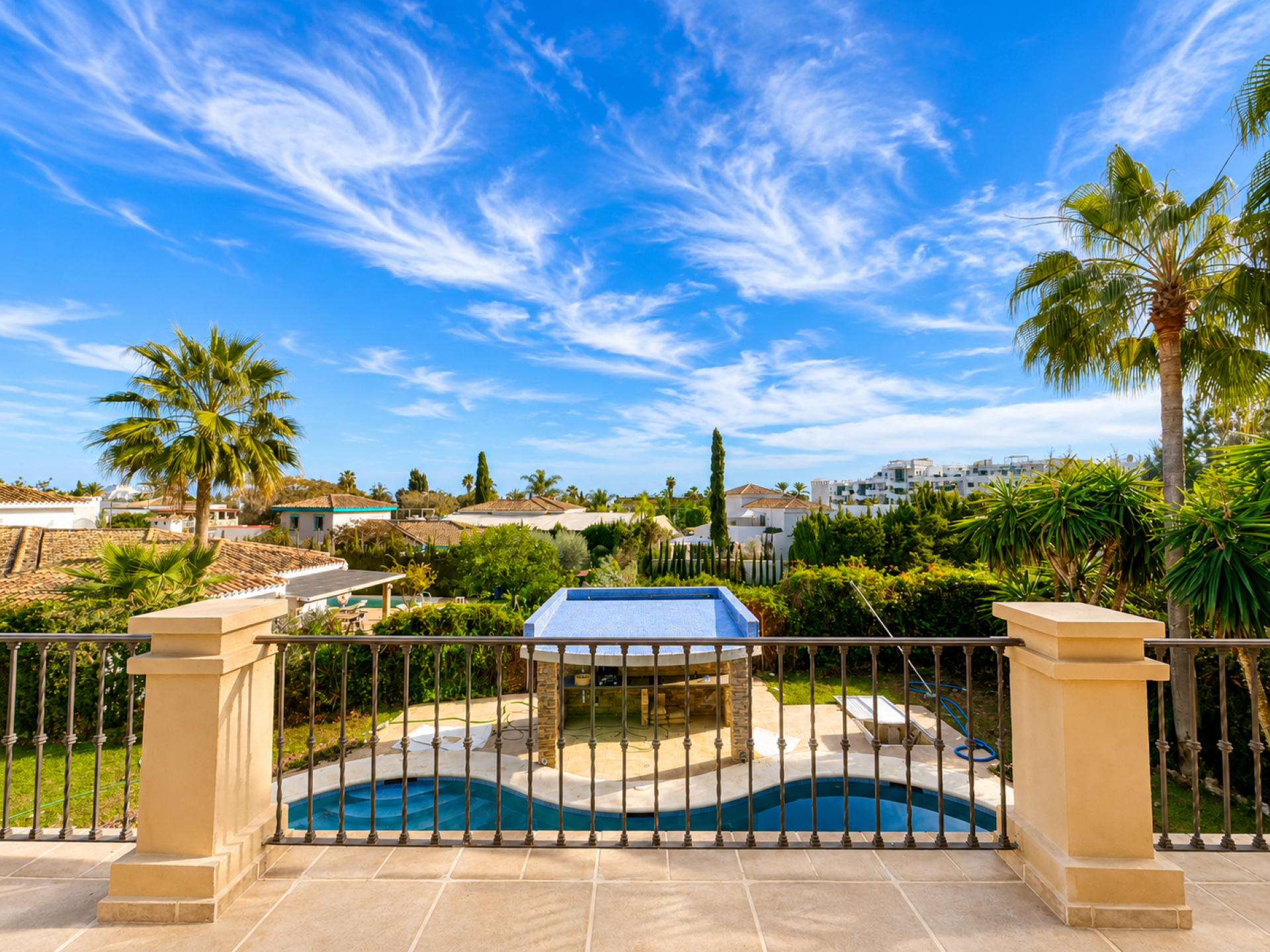 Recently refurbished three-bedroom villa with private pool and garden on Marbella Golden Mile.