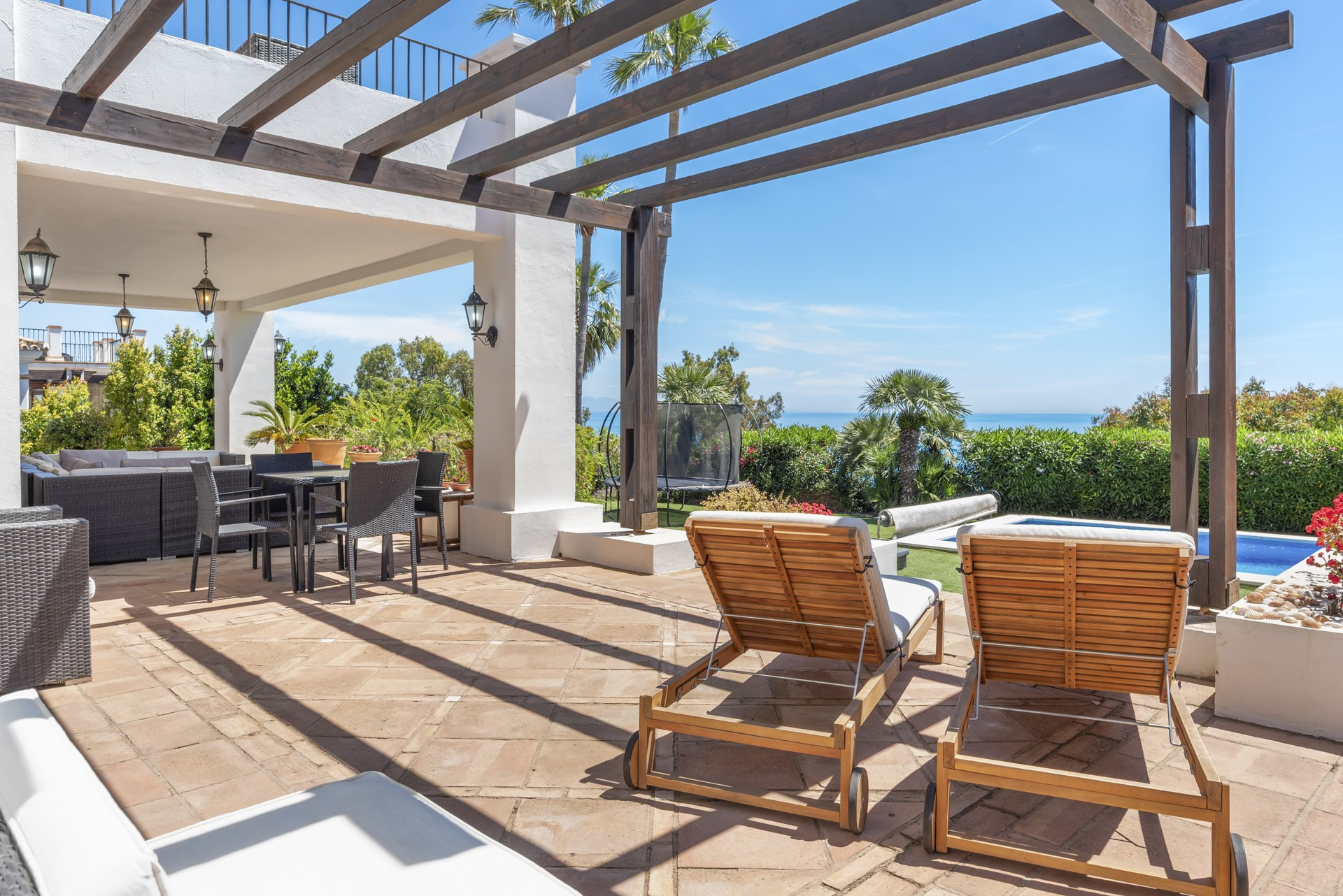 Stylish and spacious 4 bedroom family villa in La Paloma, Manilva
