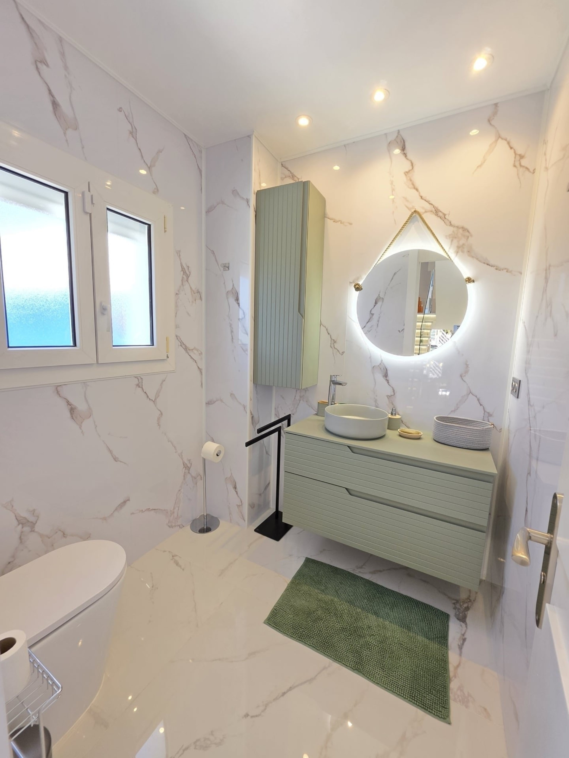 4 bedroom fully renovated contemporary villa in Nueva Andalucia