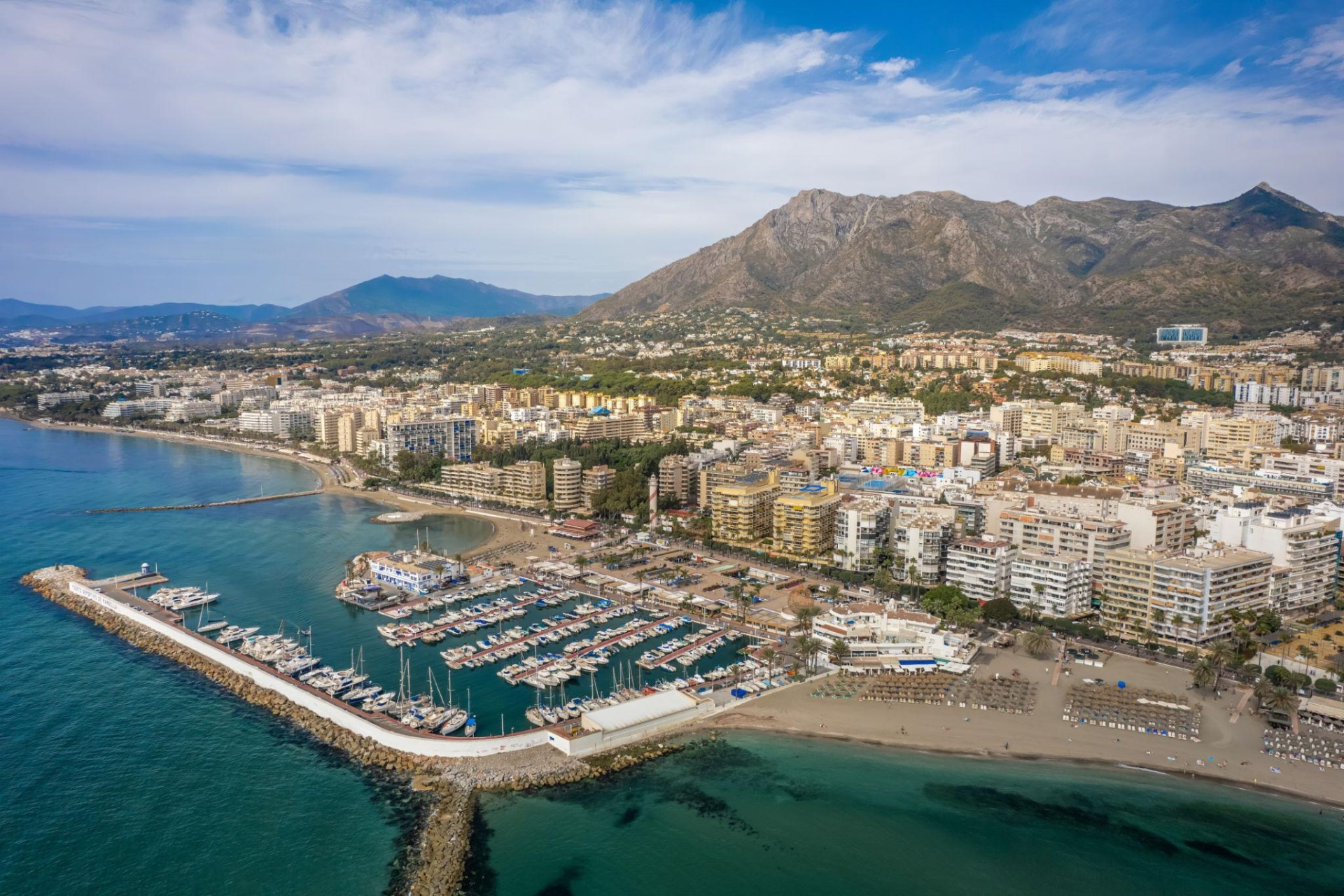 Townhouse in Marbella Centre Old Town with renovation potential & strong investment appeal