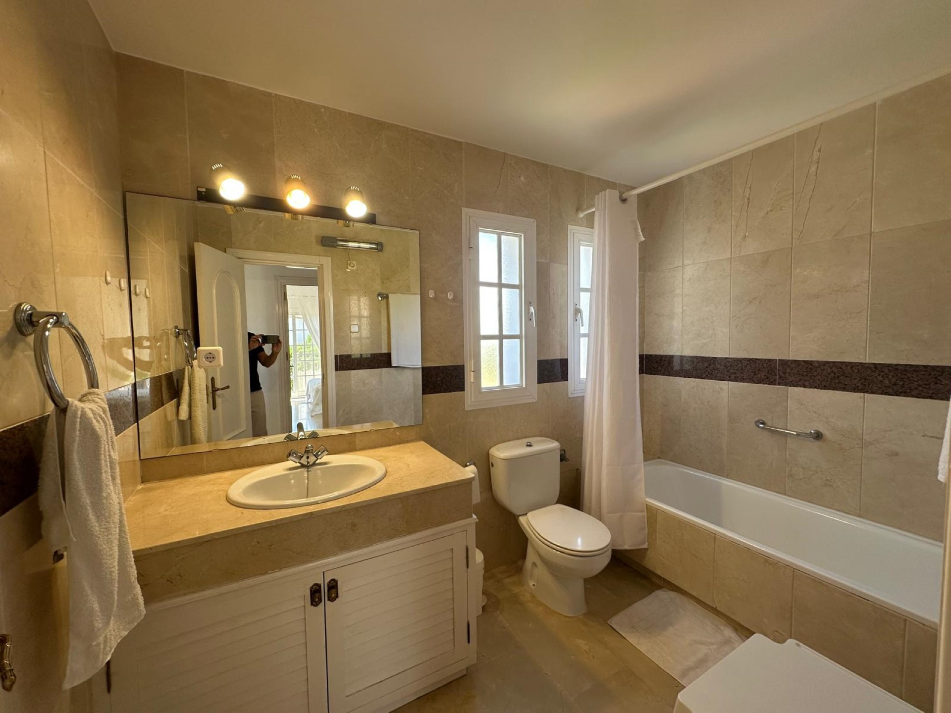 Villa familiar de 4 dormitorios en Marbella Country Club, Nueva Andalucia
