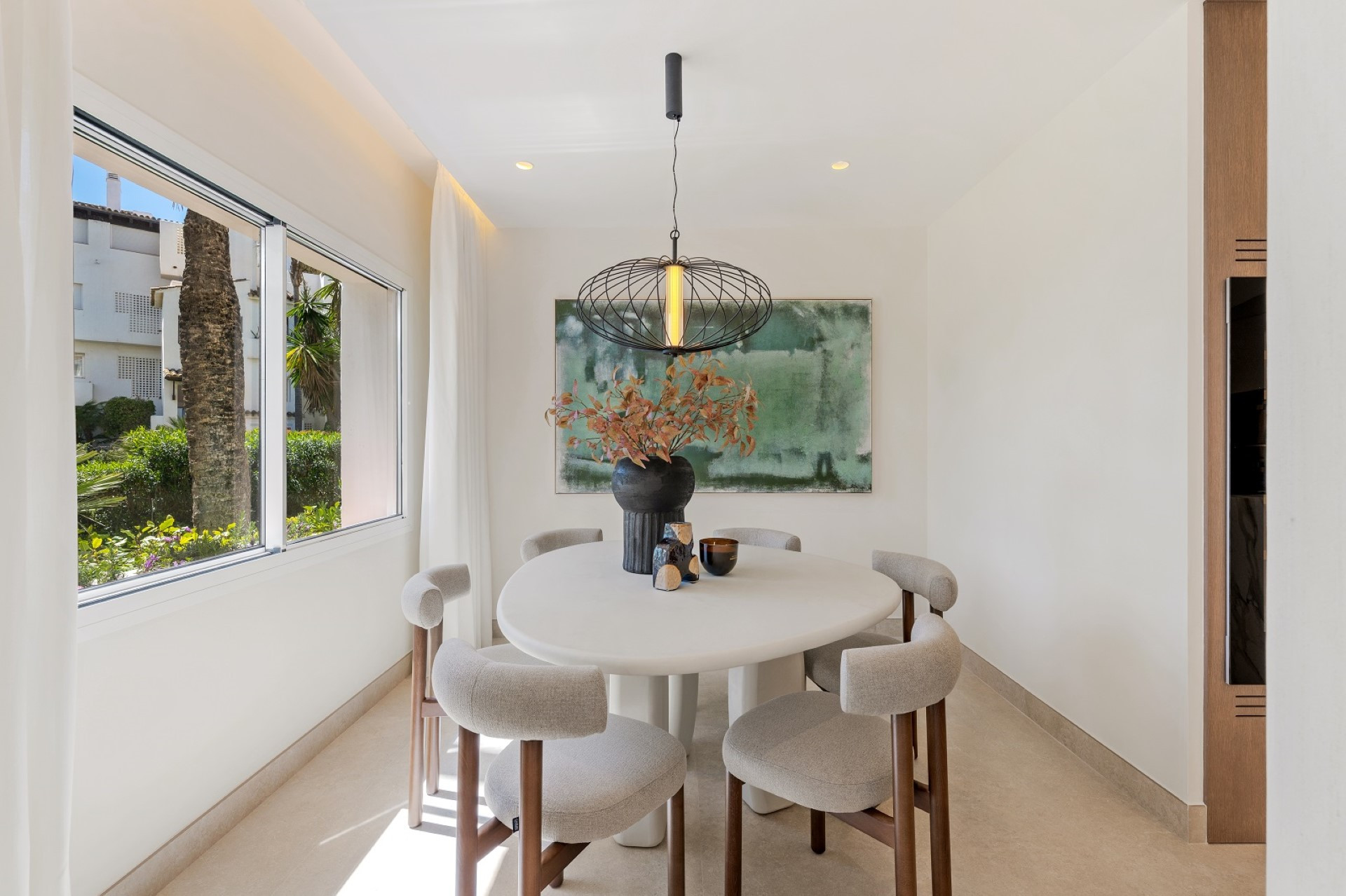 3 bedroom ground floor beachfront apartment in Costalita, Estepona