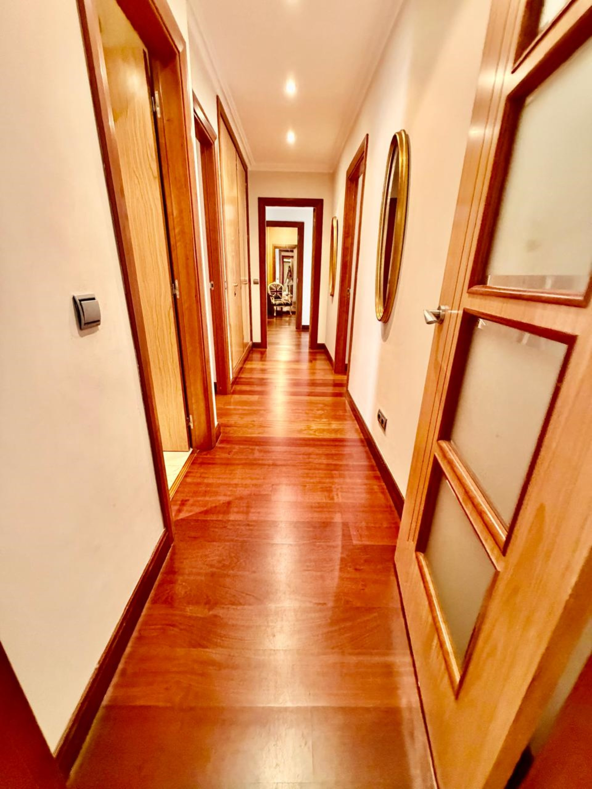 Elegante apartamento de 3 dormitorios en planta baja en El Embrujo Banús