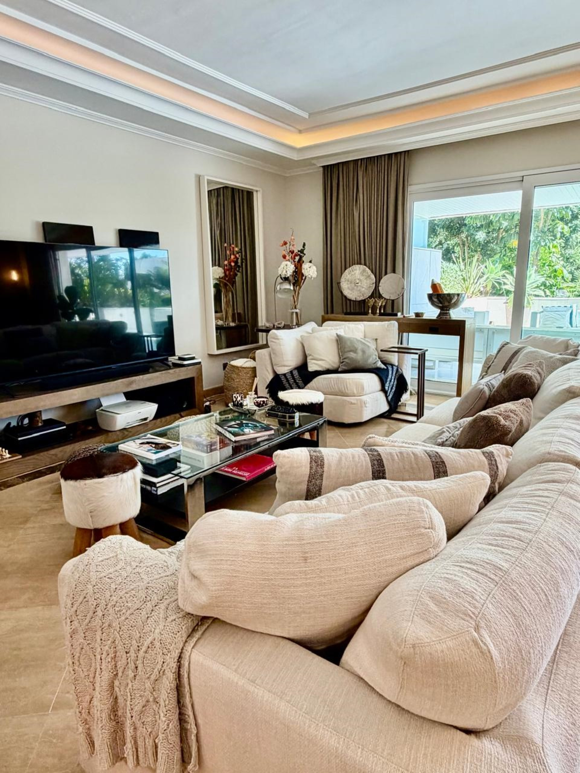 Elegante apartamento de 3 dormitorios en planta baja en El Embrujo Banús