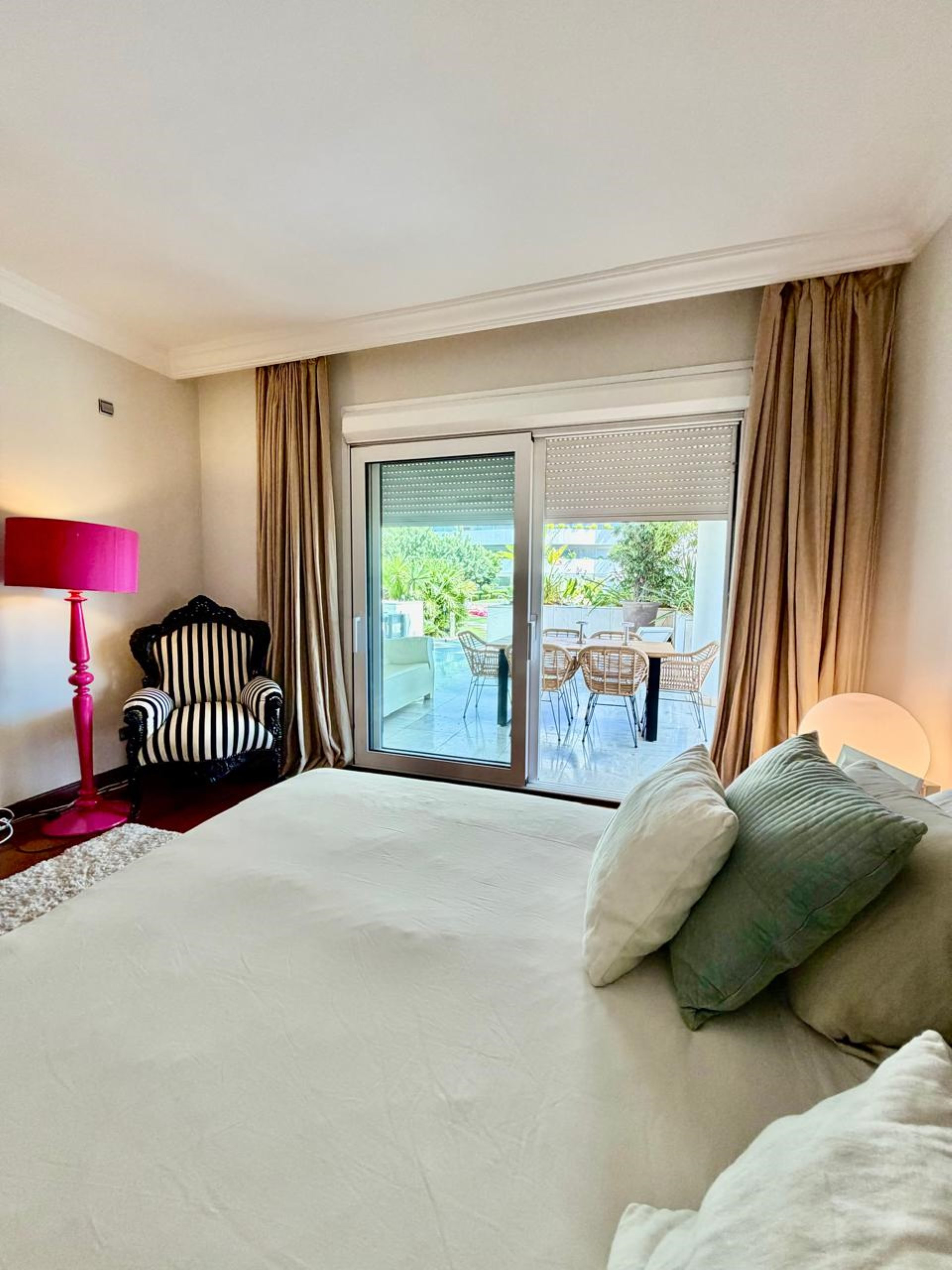 Elegante apartamento de 3 dormitorios en planta baja en El Embrujo Banús