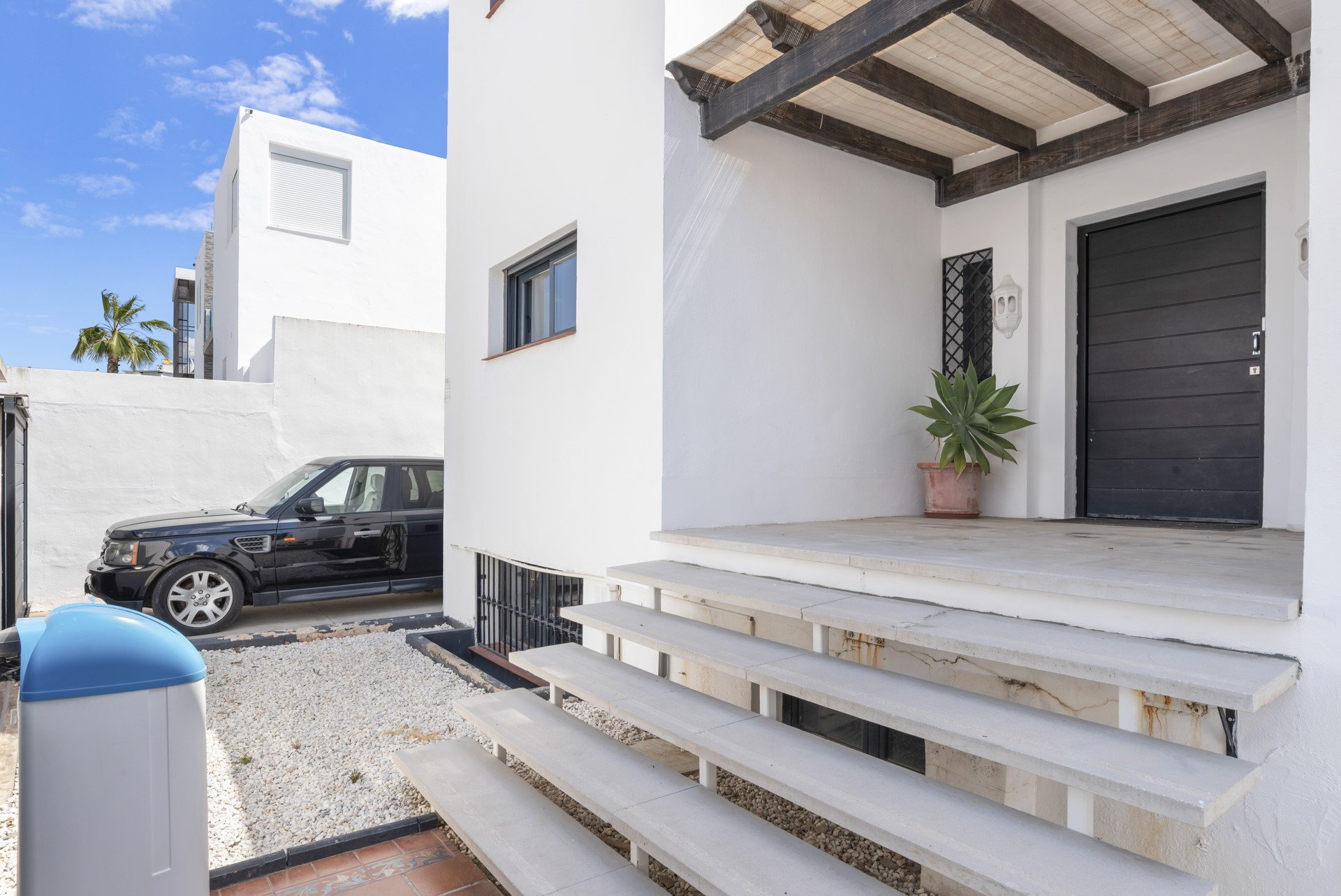 6-bedroom villa in Nueva Andalucía, Marbella.