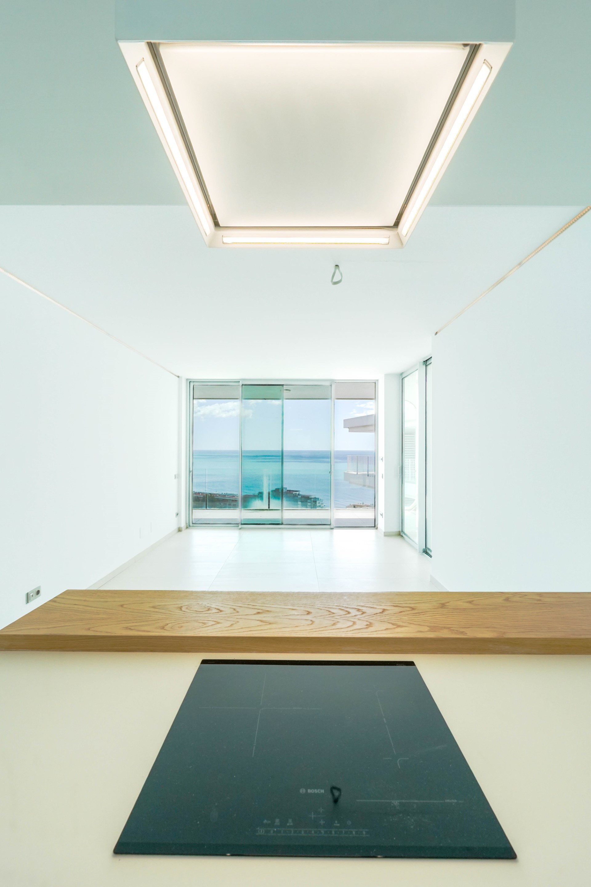 Penthouse in El Higuerón with a large private terrace and sea views.