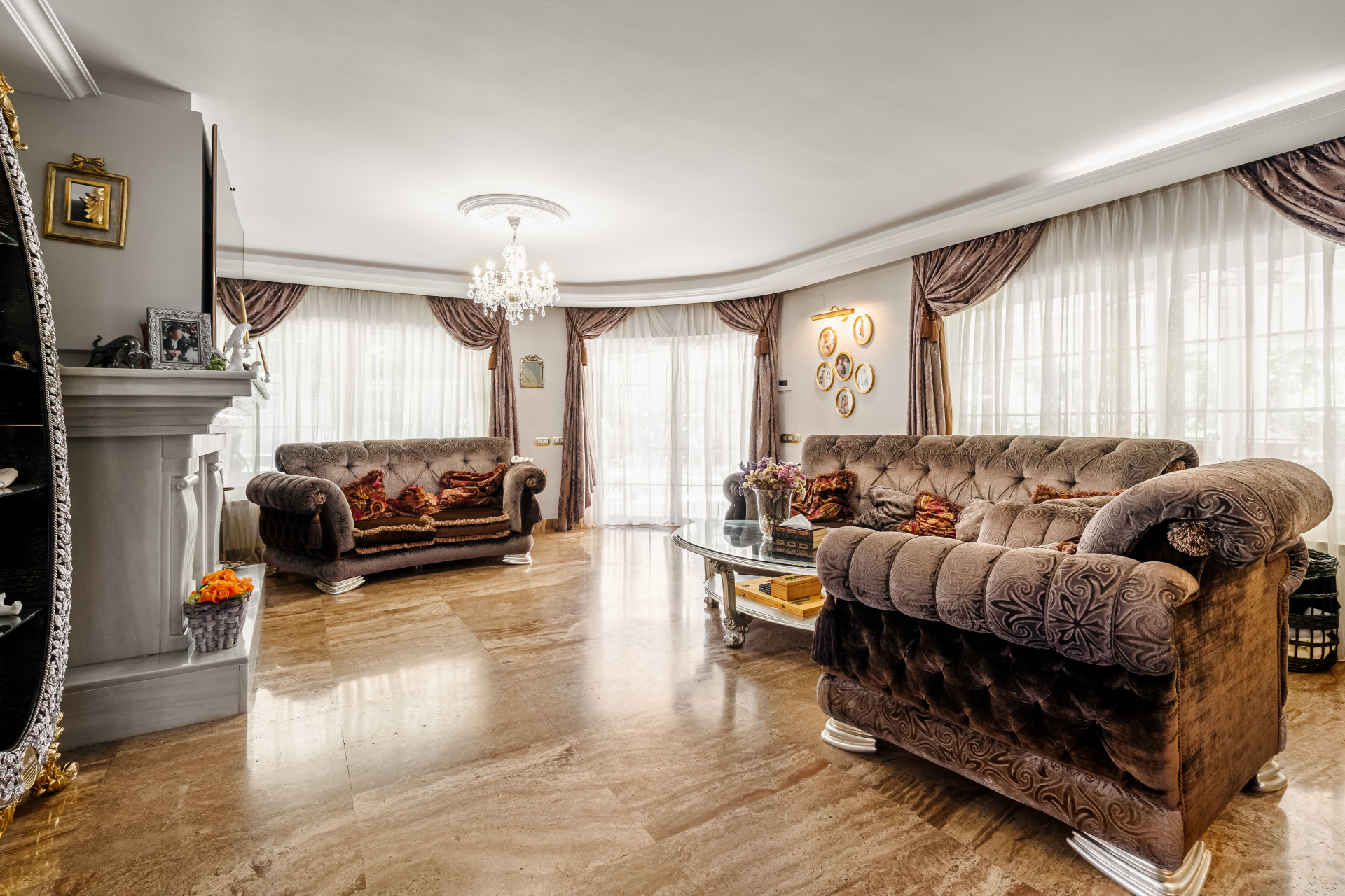 Amplia villa mediterránea con excepcional potencial de reforma en Rocío de Nagüeles, Milla de Oro de Marbella