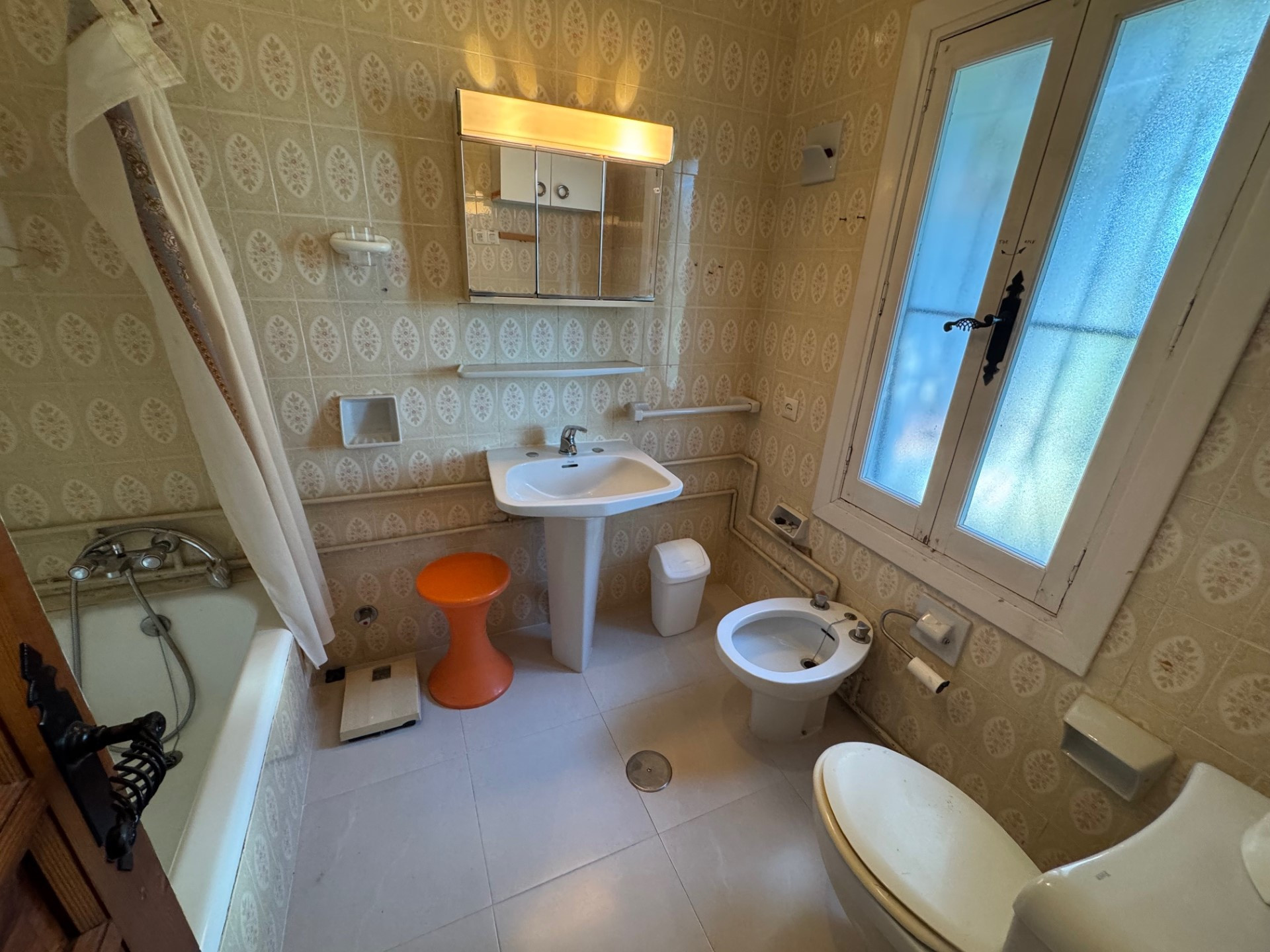 Charming villa with great potential in Paraíso Medio, Estepona