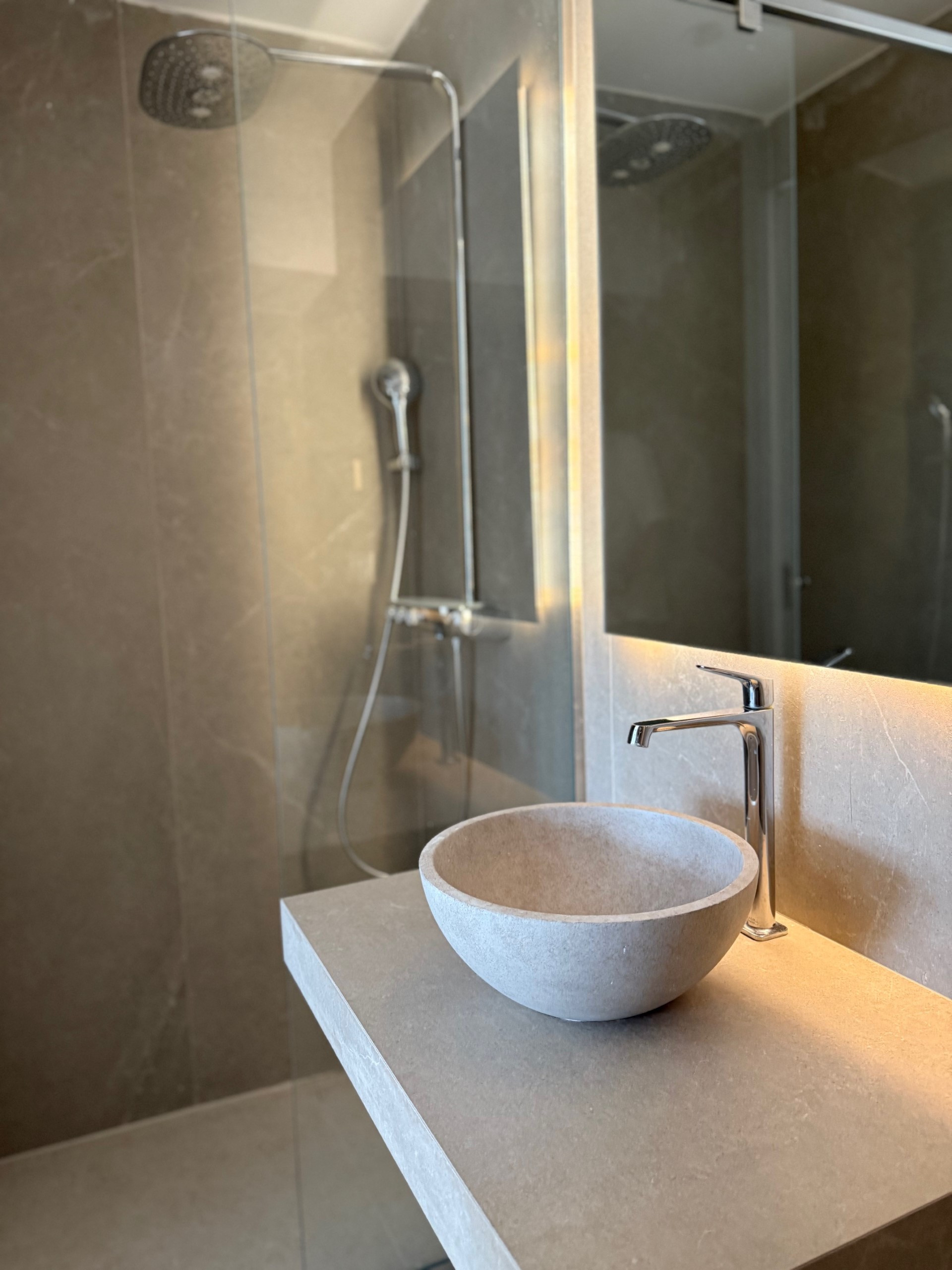 Stylish 3 bedroom penthouse with panoramic views on Marbella's Golden Mile