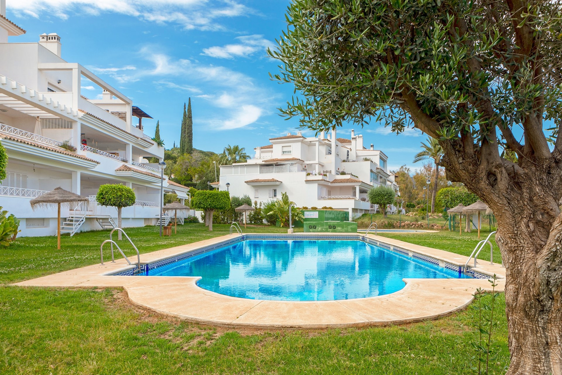 Duplex Penthouse in Las Lomas de Rio Real, East Marbella