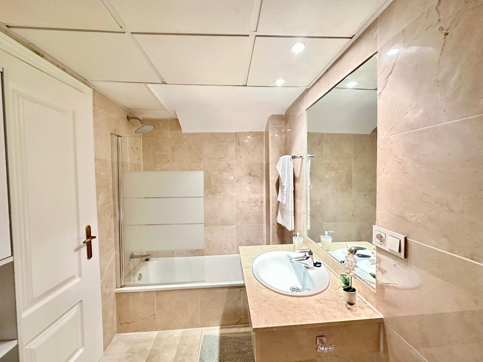 Duplex Penthouse in Las Lomas de Rio Real, East Marbella