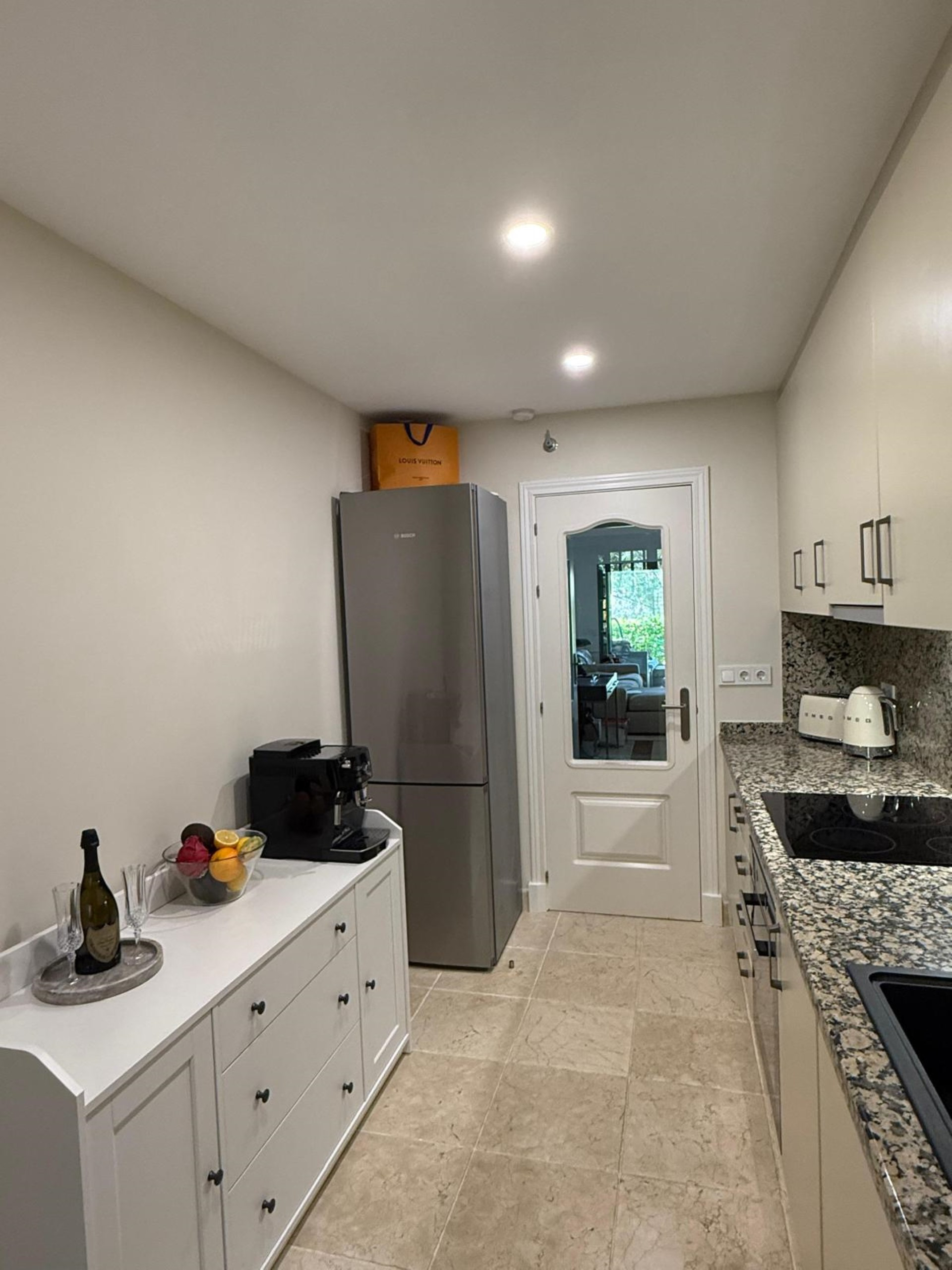 Fantástico apartamento de 2 dormitorios en Benatalaya, primera línea de golf