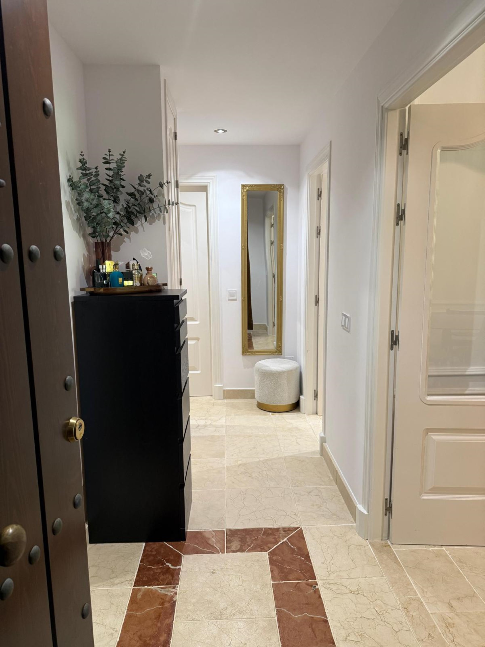 Fantástico apartamento de 2 dormitorios en Benatalaya, primera línea de golf