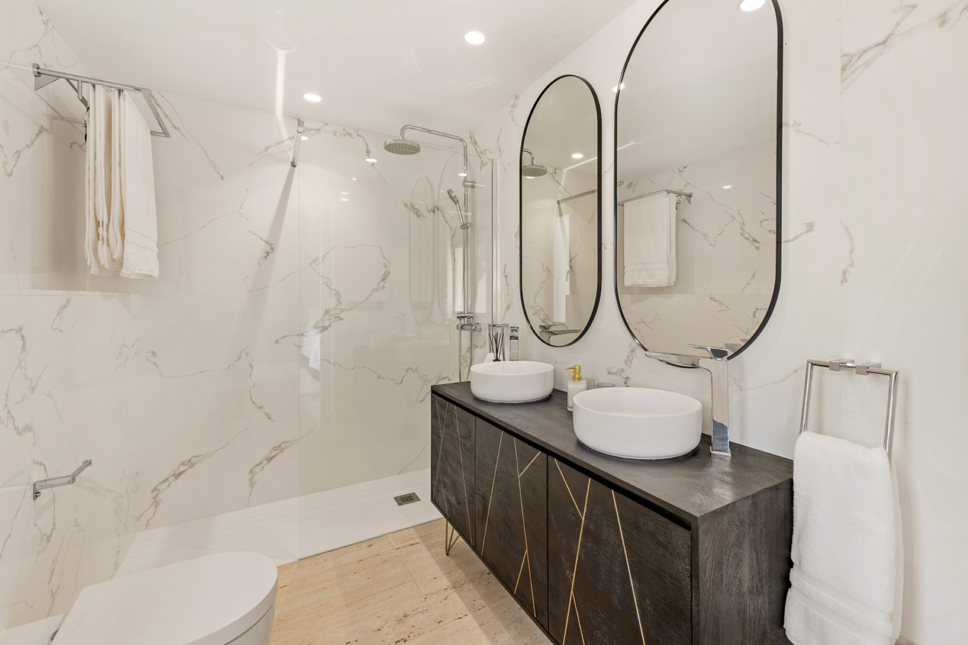 Apartamento en primera línea de golf en Lorcrigolf, Nueva Andalucía