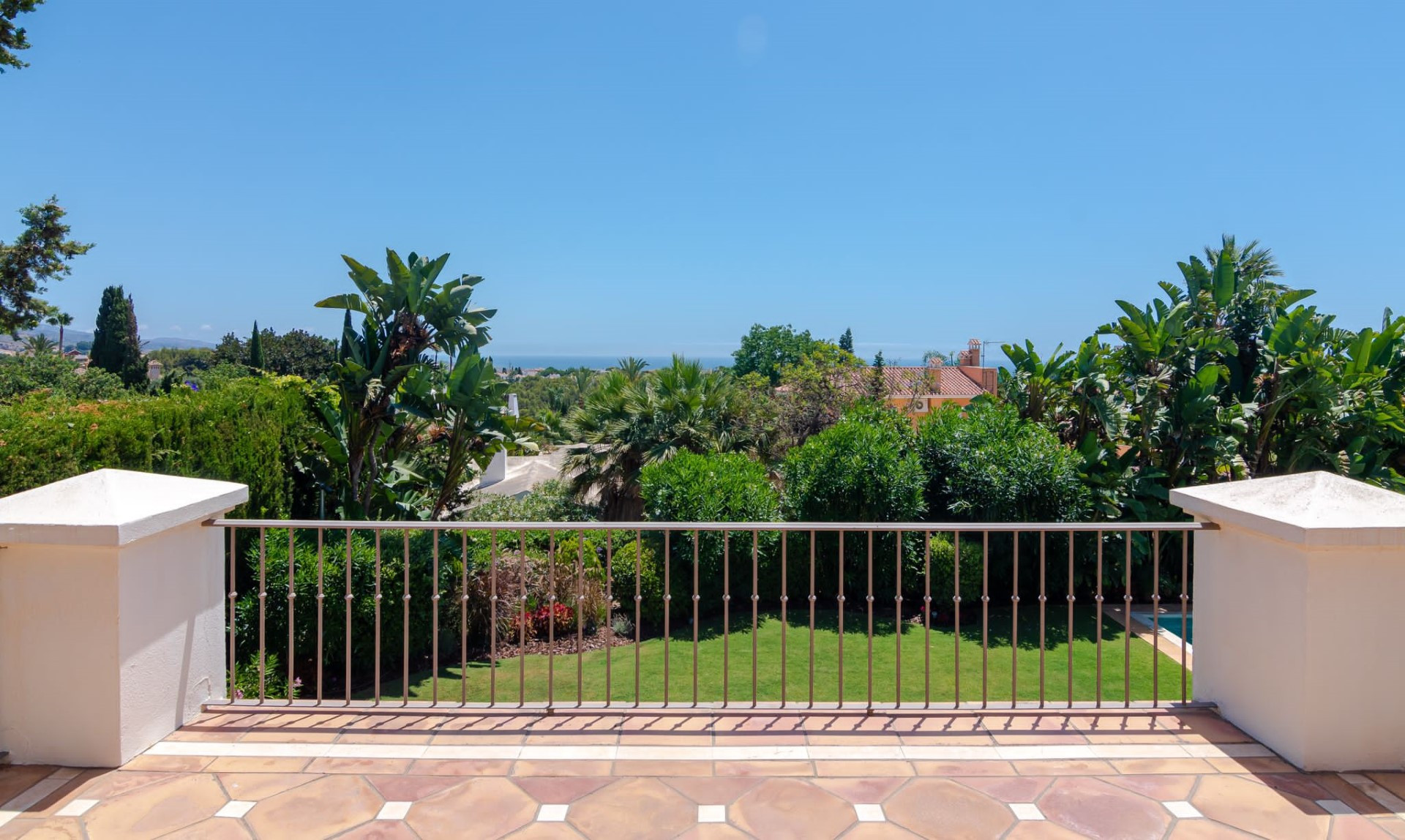 Elegante villa de lujo de 5 dormitorios en Balcones de Sierra Blanca, Milla de Oro de Marbella