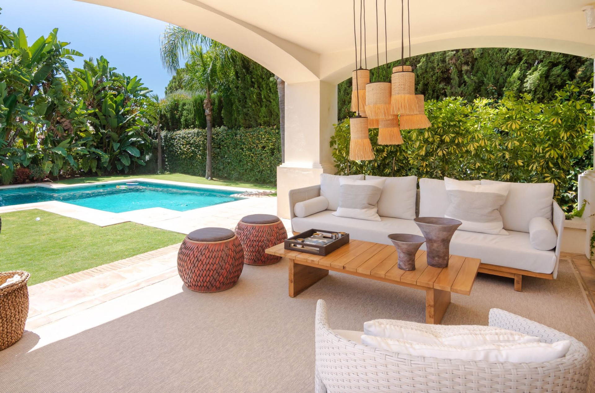 Elegante villa de lujo de 5 dormitorios en Balcones de Sierra Blanca, Milla de Oro de Marbella