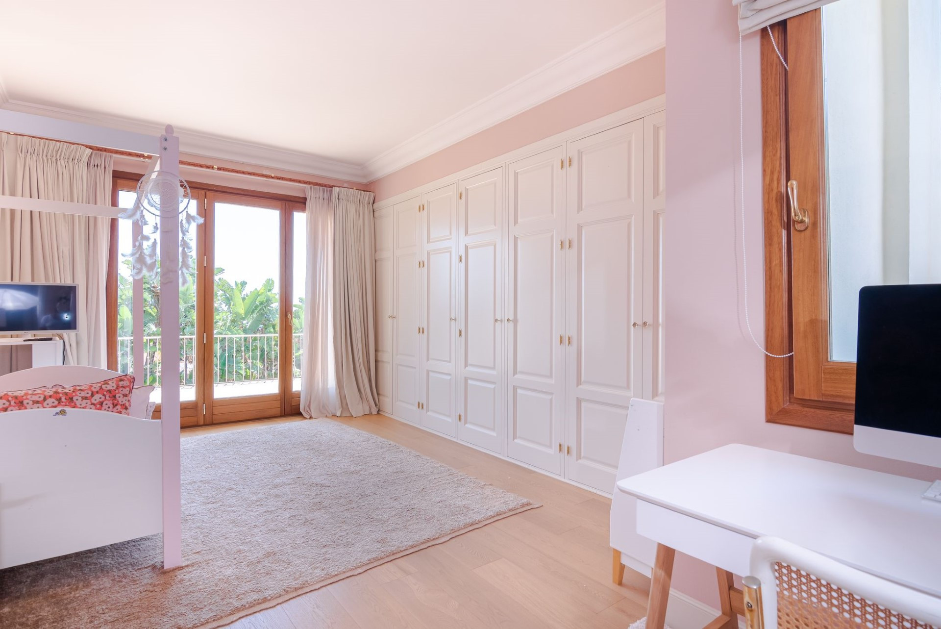 Elegante villa de lujo de 5 dormitorios en Balcones de Sierra Blanca, Milla de Oro de Marbella