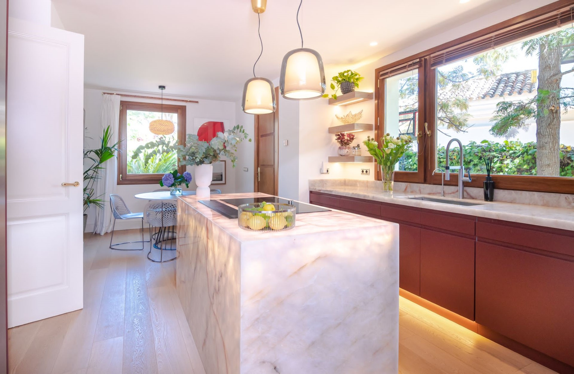 Elegante villa de lujo de 5 dormitorios en Balcones de Sierra Blanca, Milla de Oro de Marbella