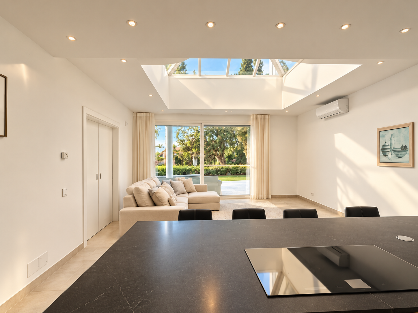 Villa de estilo Miami en exclusiva en El Herrojo