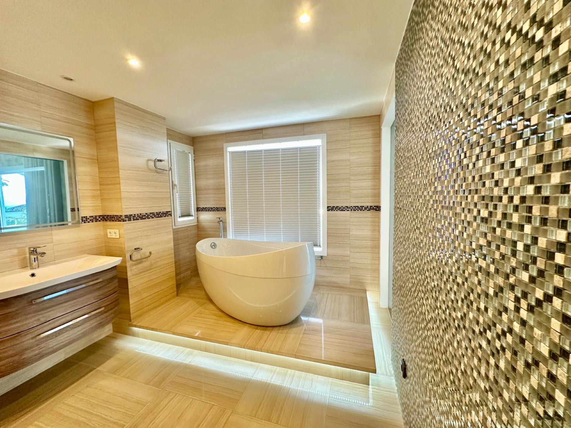 Villa de estilo Miami en exclusiva en El Herrojo